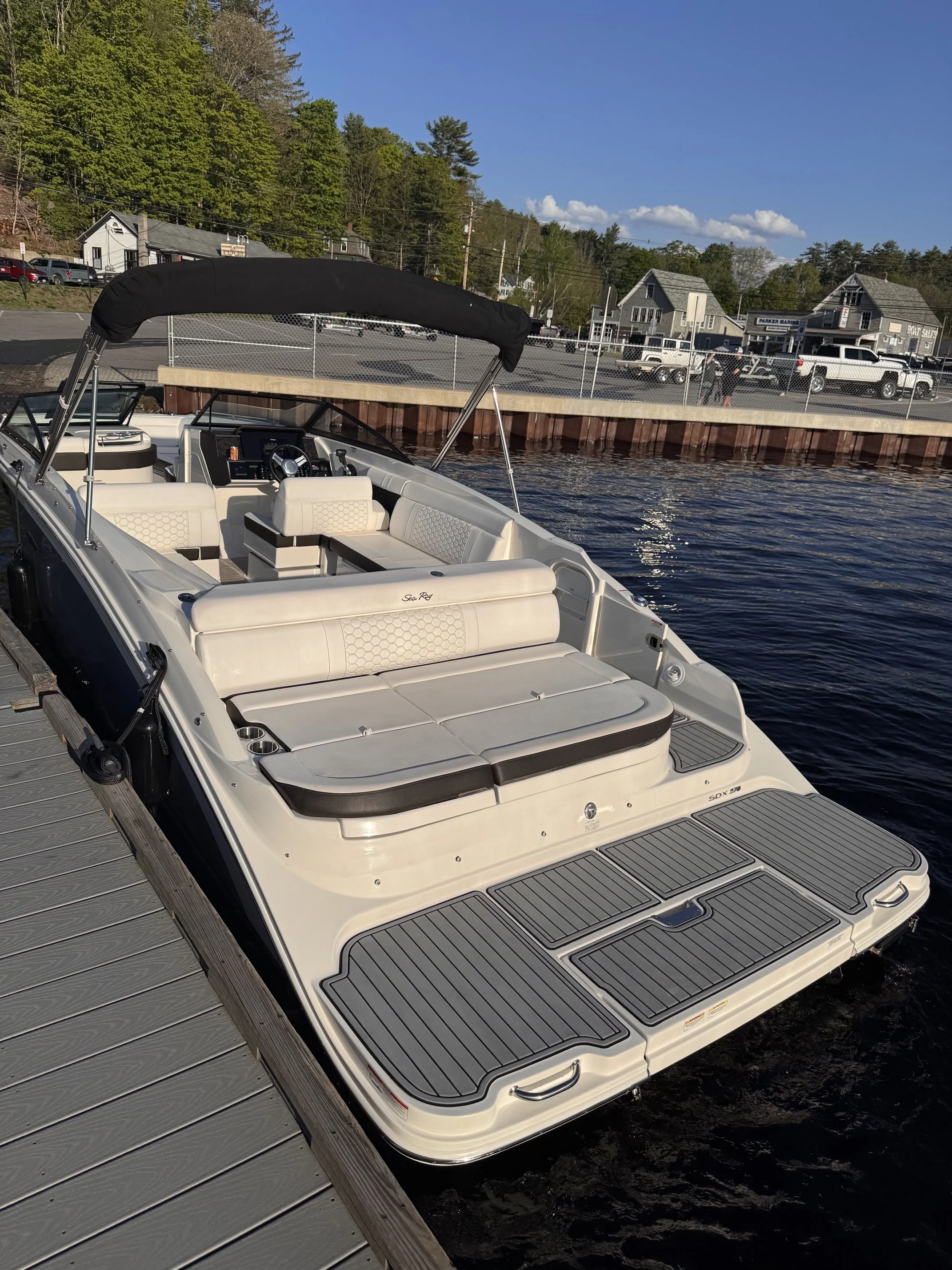 Lake Winnipesaukee pontoon charter