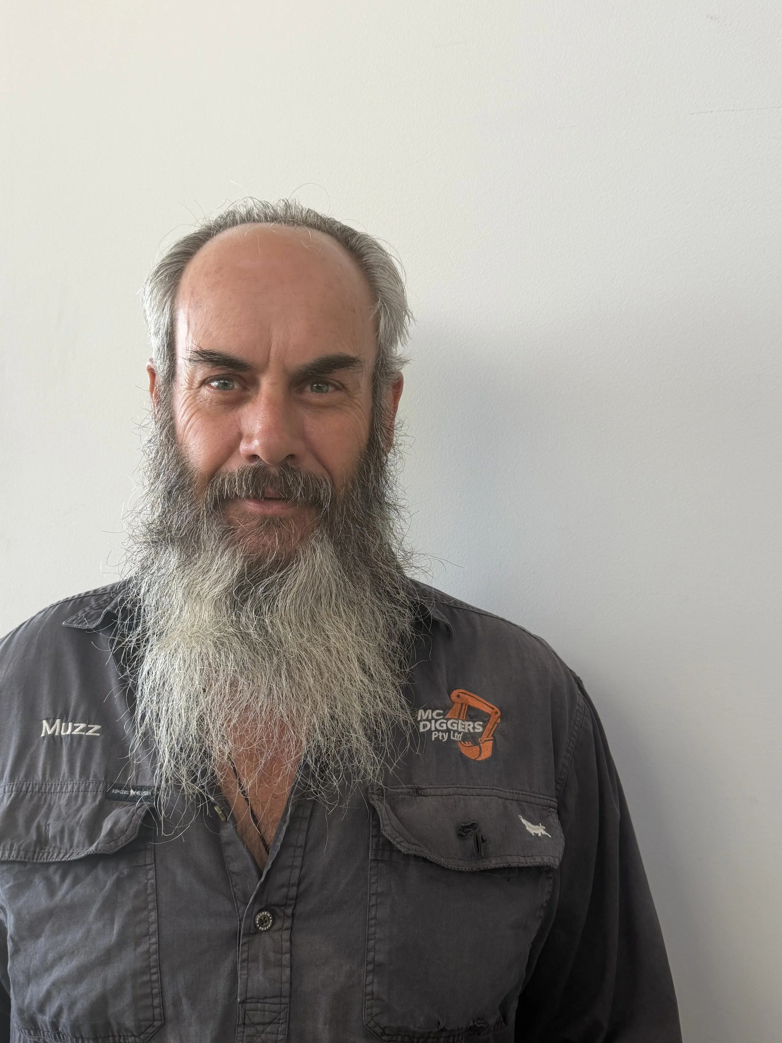 MC Diggers Lead Excavator