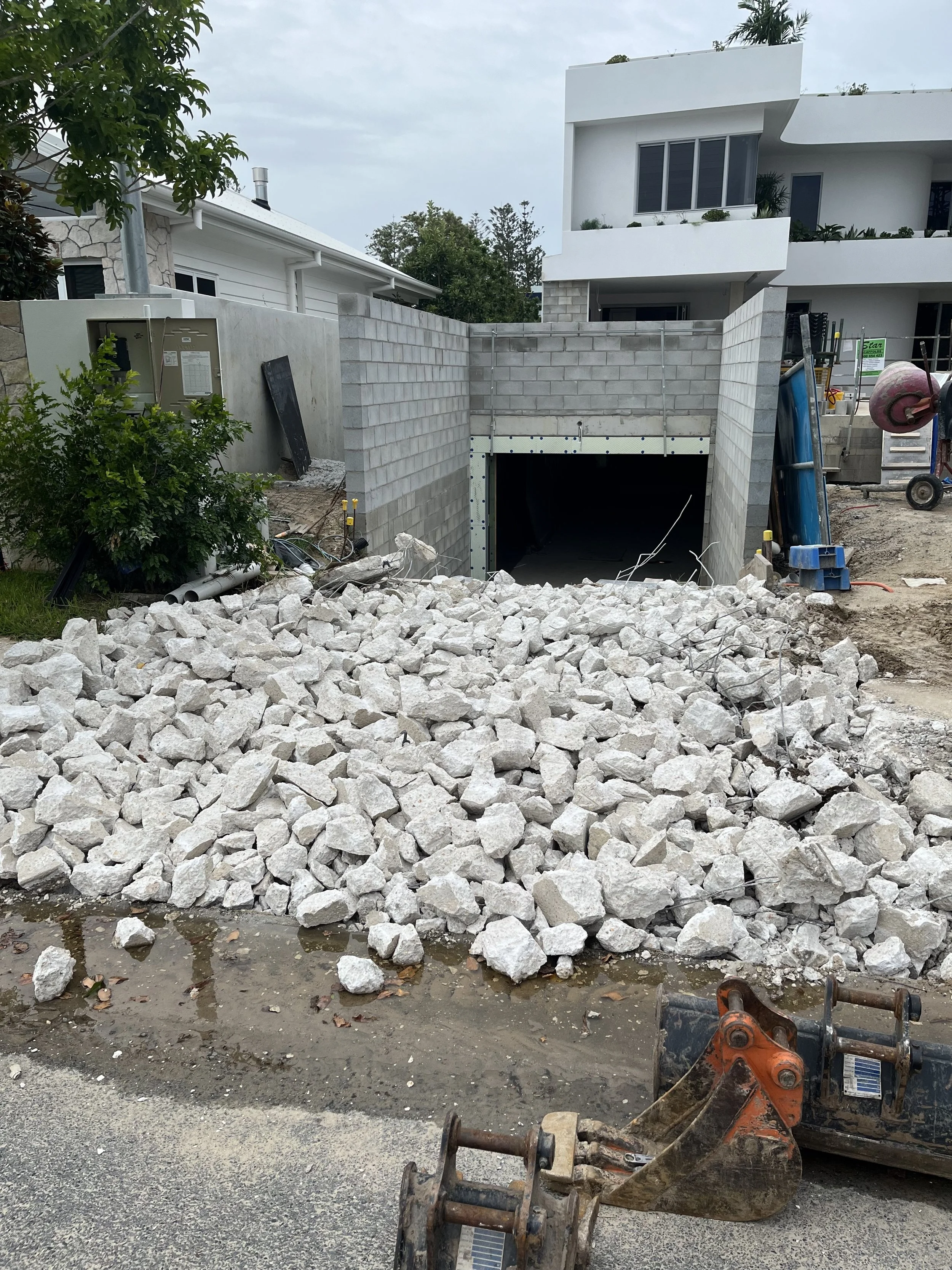 MC Diggers: Driveway hammer