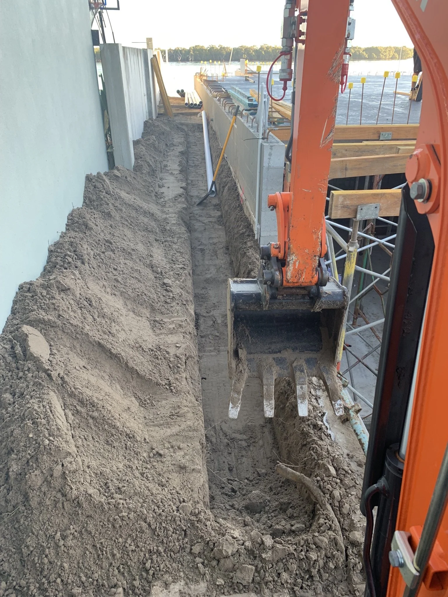 MC Diggers: tight access drainage dig-out