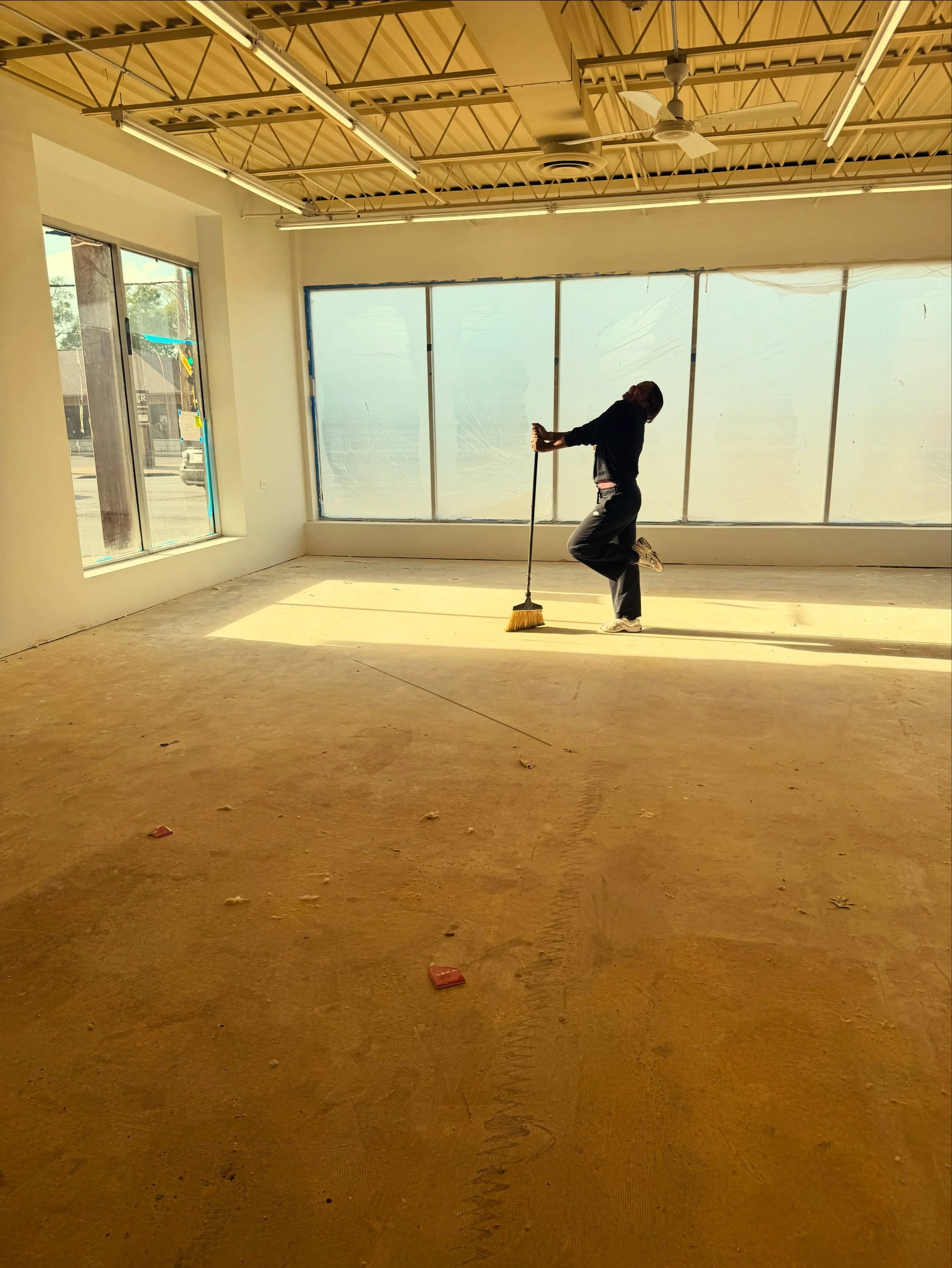 From day one, the windows and natural light have been my favorite part of this space. I fell in love the moment I walked in. There was something about the way the light poured in that instantly felt peaceful, warm, and full of possibility. Before any