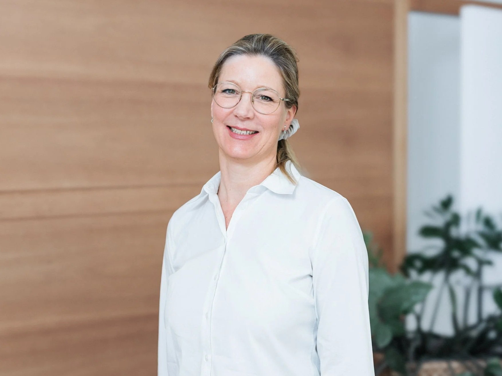 Dr. med. Caroline Gerber in ihrer Frauenarztpraxis in Chur