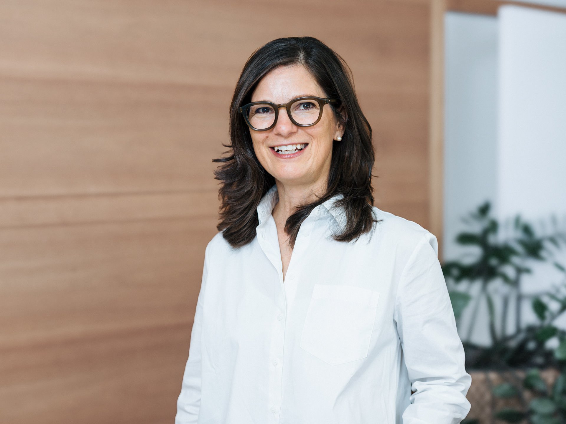 Dr. med. Bigna Infanger-Damur in ihrer Frauenarztpraxis in Chur