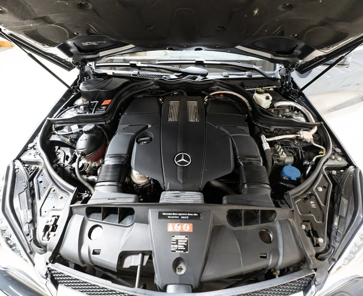 MB E400 Engine.jpg