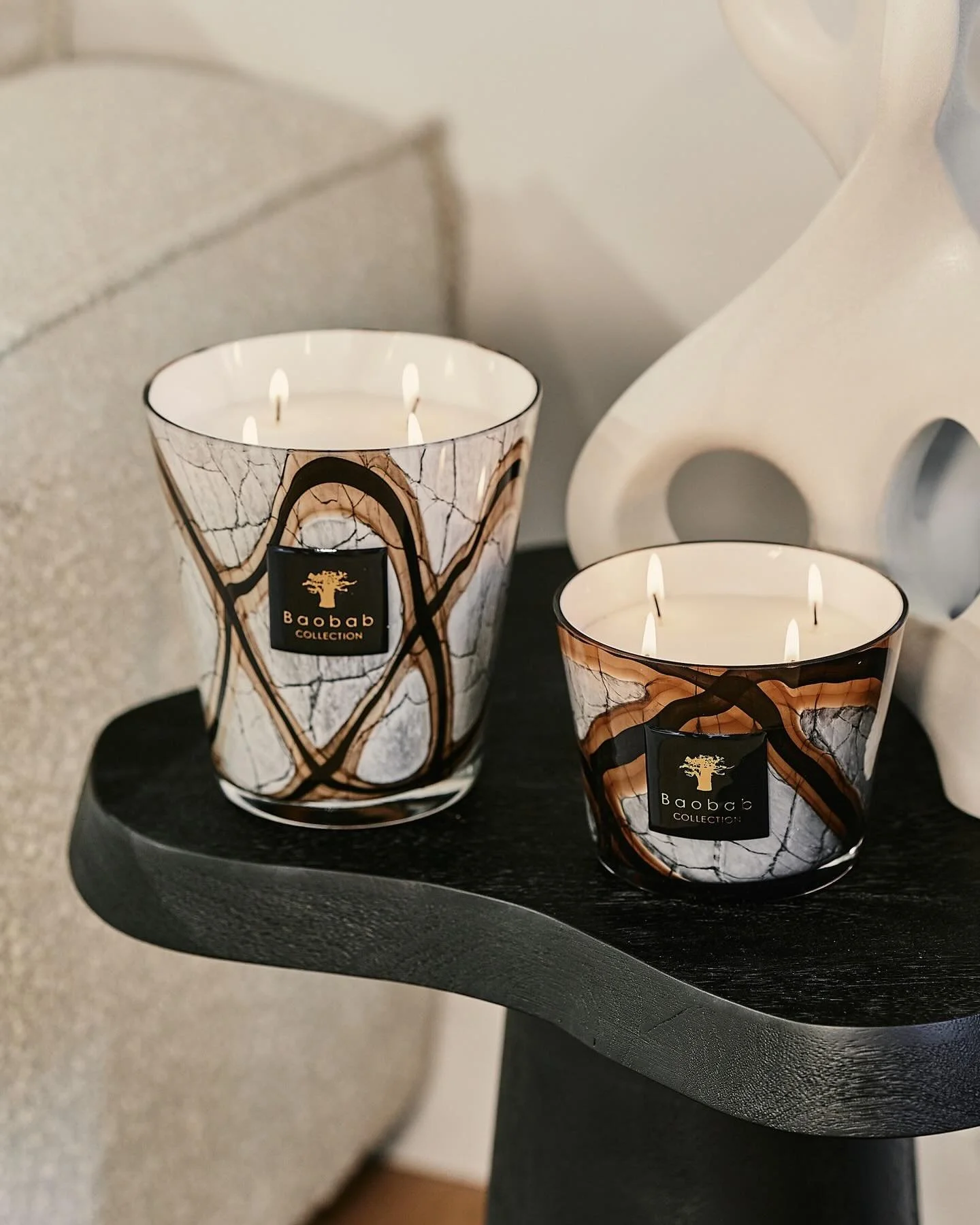 Carved like a precious stone, designed as an object of character...⁠
The Stones Marble candle blends hand-blown glass and mysterious fragrance for a raw, elegant