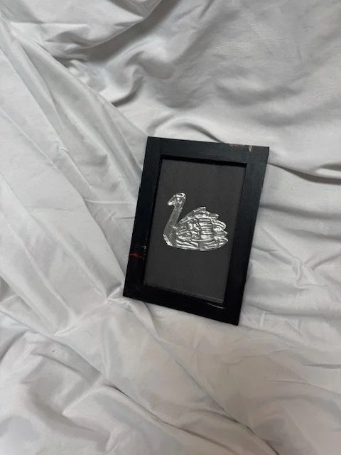 Swan Tin Embossing No. 1