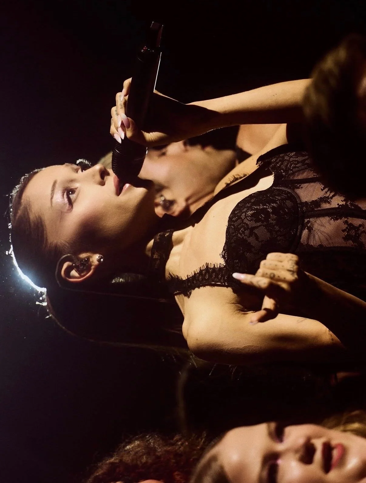 Ariana - 5 of 67.jpeg