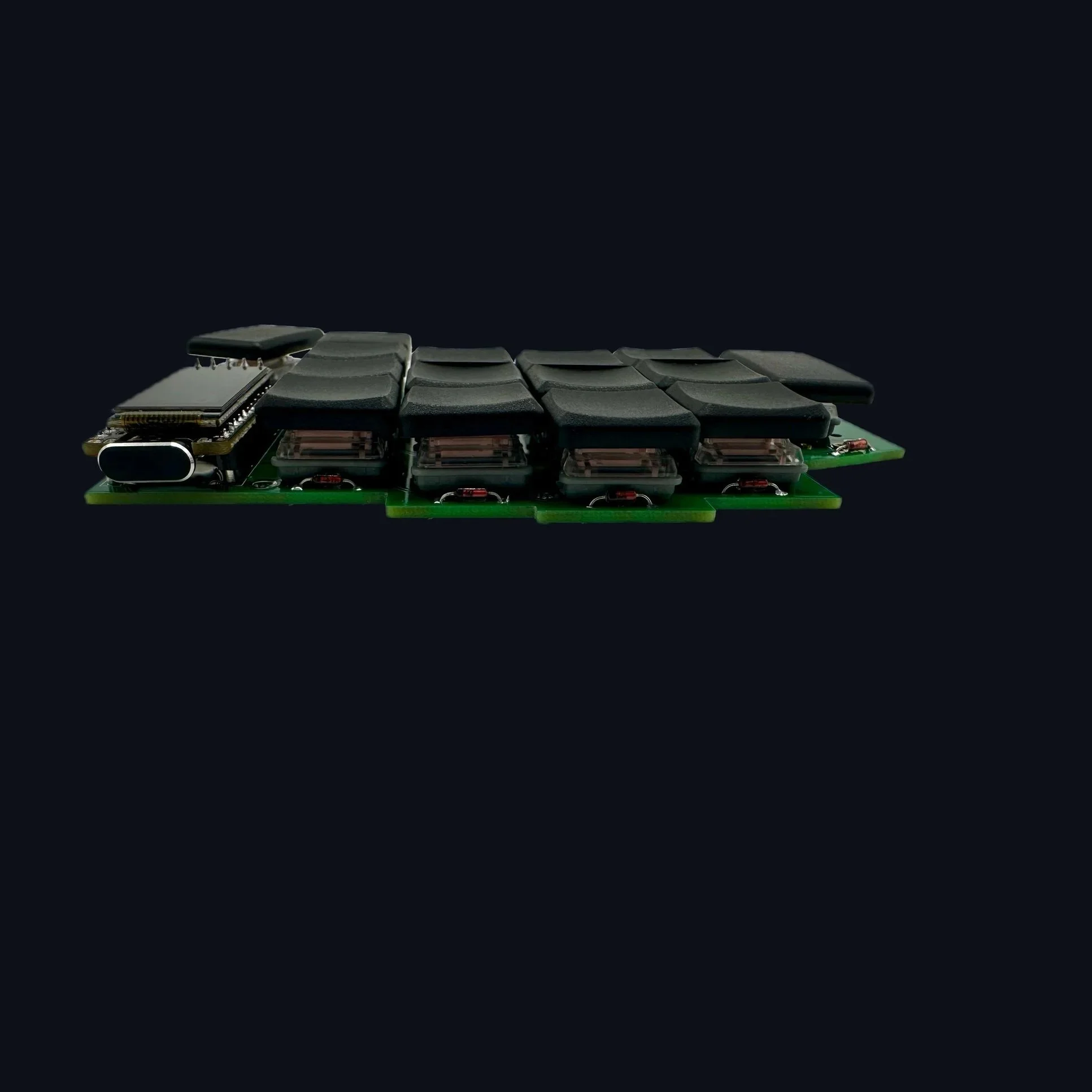 dinkey+32_30+zmk+front.jpg