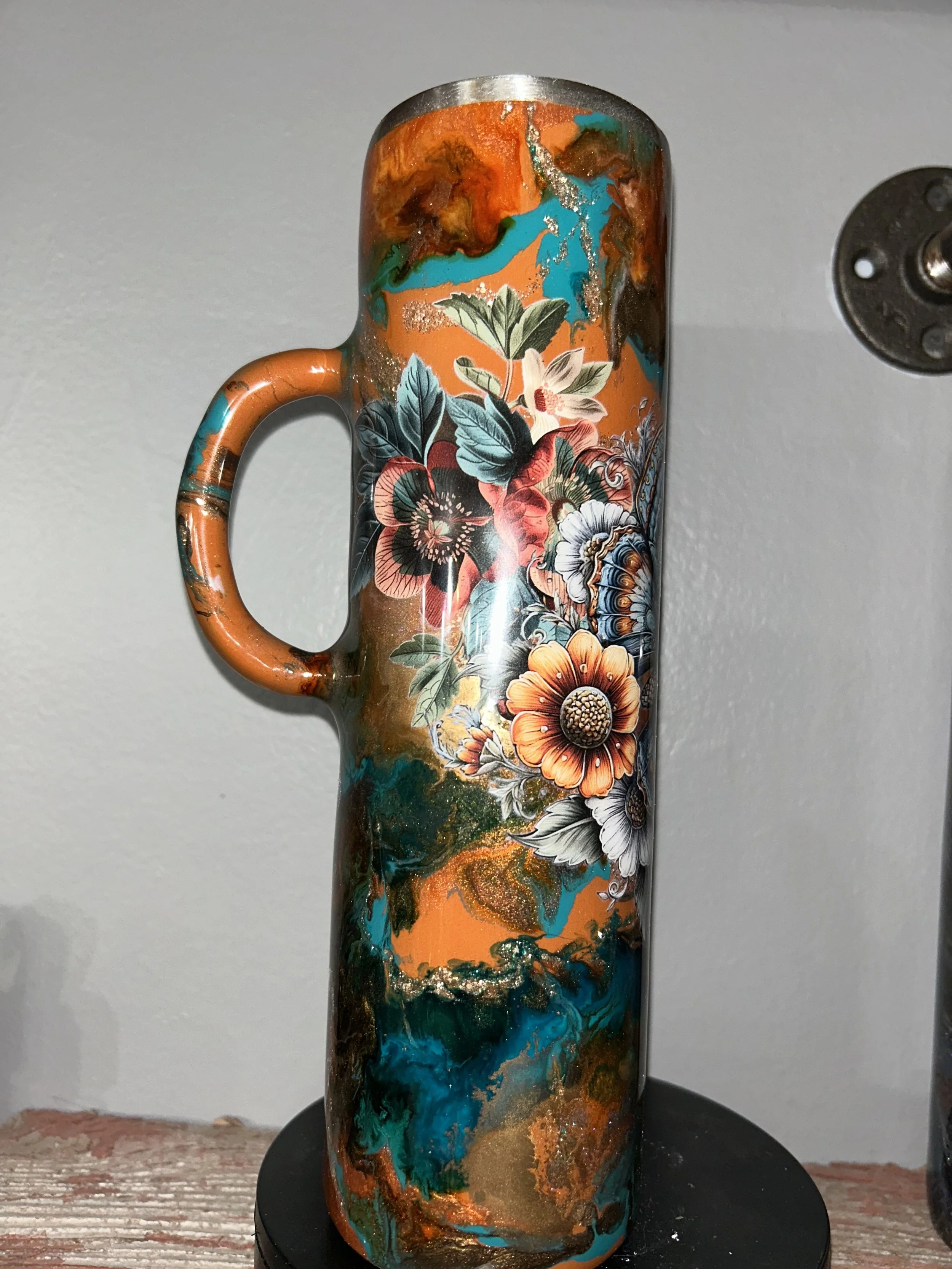 32oz Tipsy W/Handle- Brown Suspension with Floral