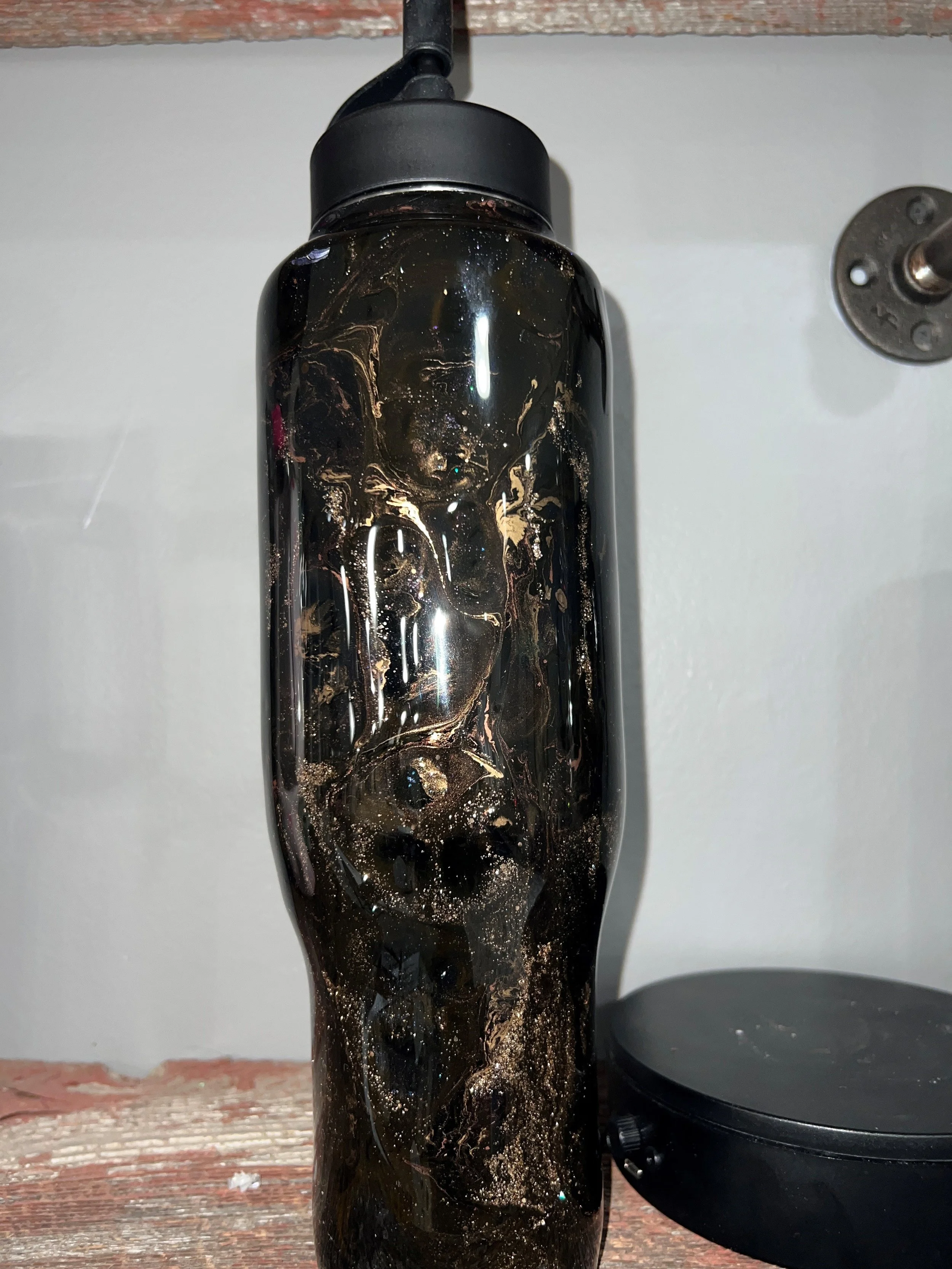 40oz Coldest- Black Marble