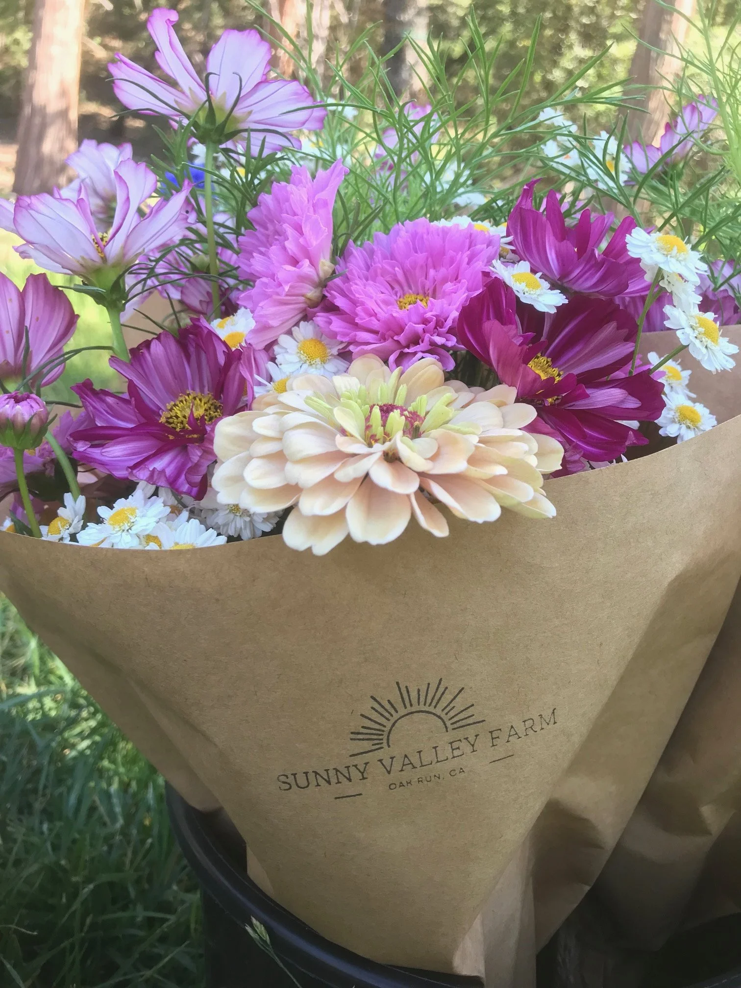 Mix bouquet for subscriptions or events weddings in the Redding area and Northern California.