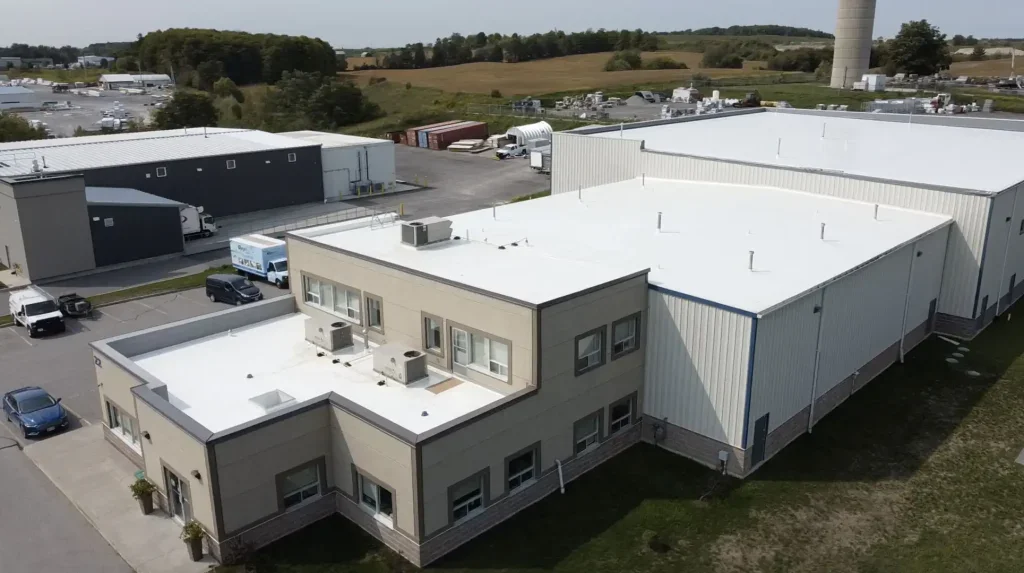 commercial-roofing-1024x573 (1).webp