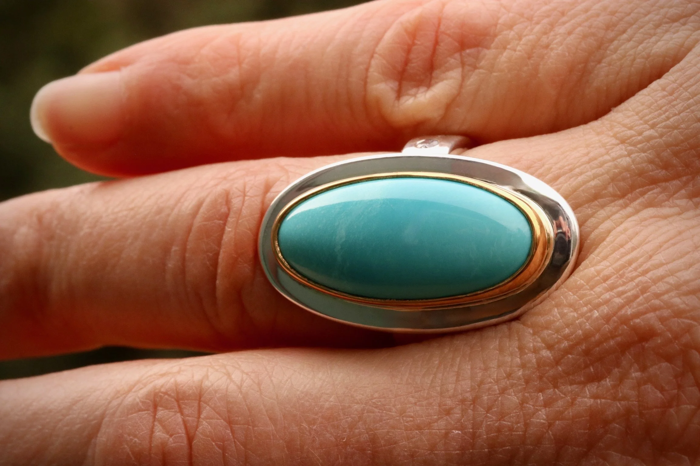 Sleeping Beauty Classic Ring in 22k & Silver