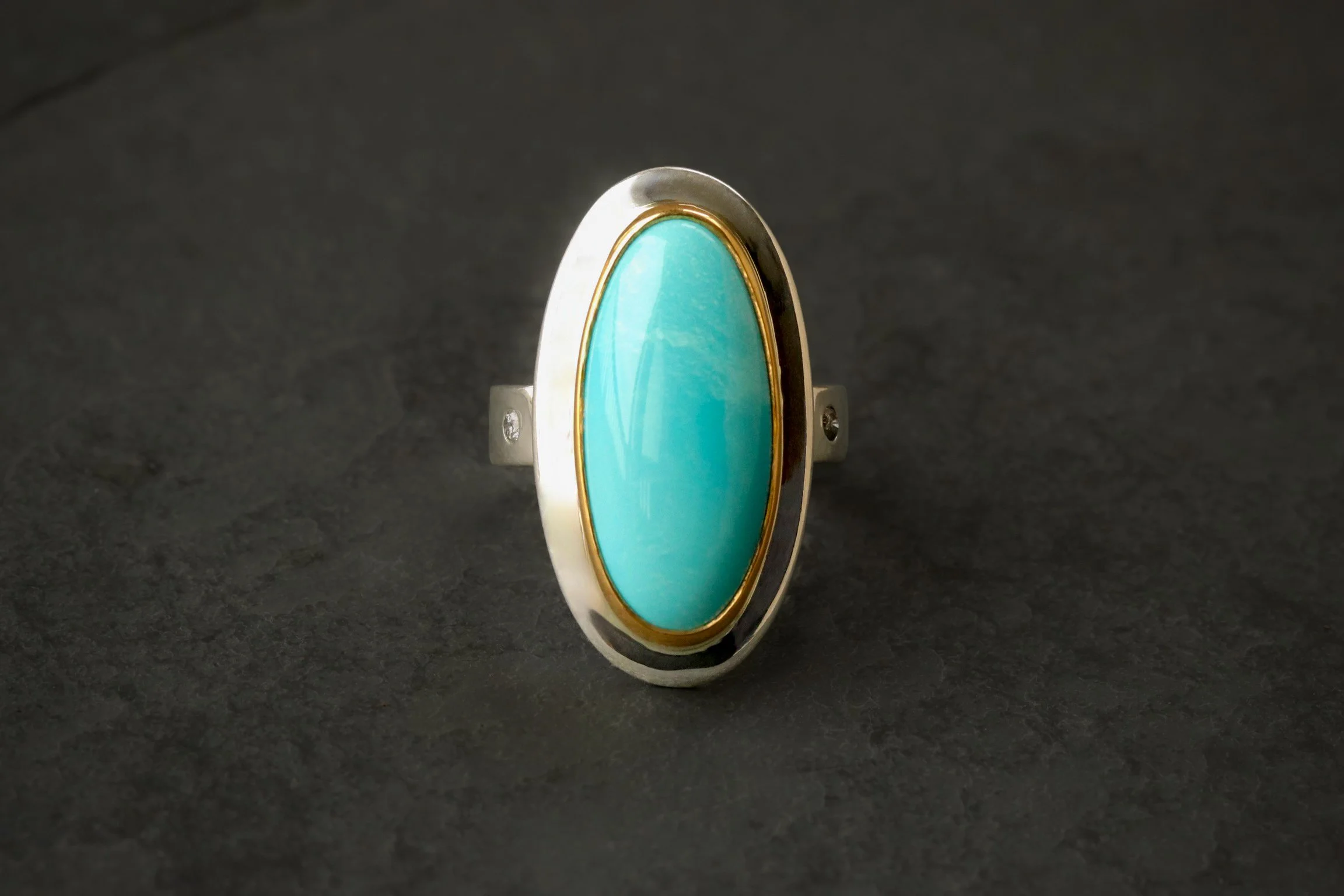 Sleeping Beauty Classic Ring in 22k & Silver