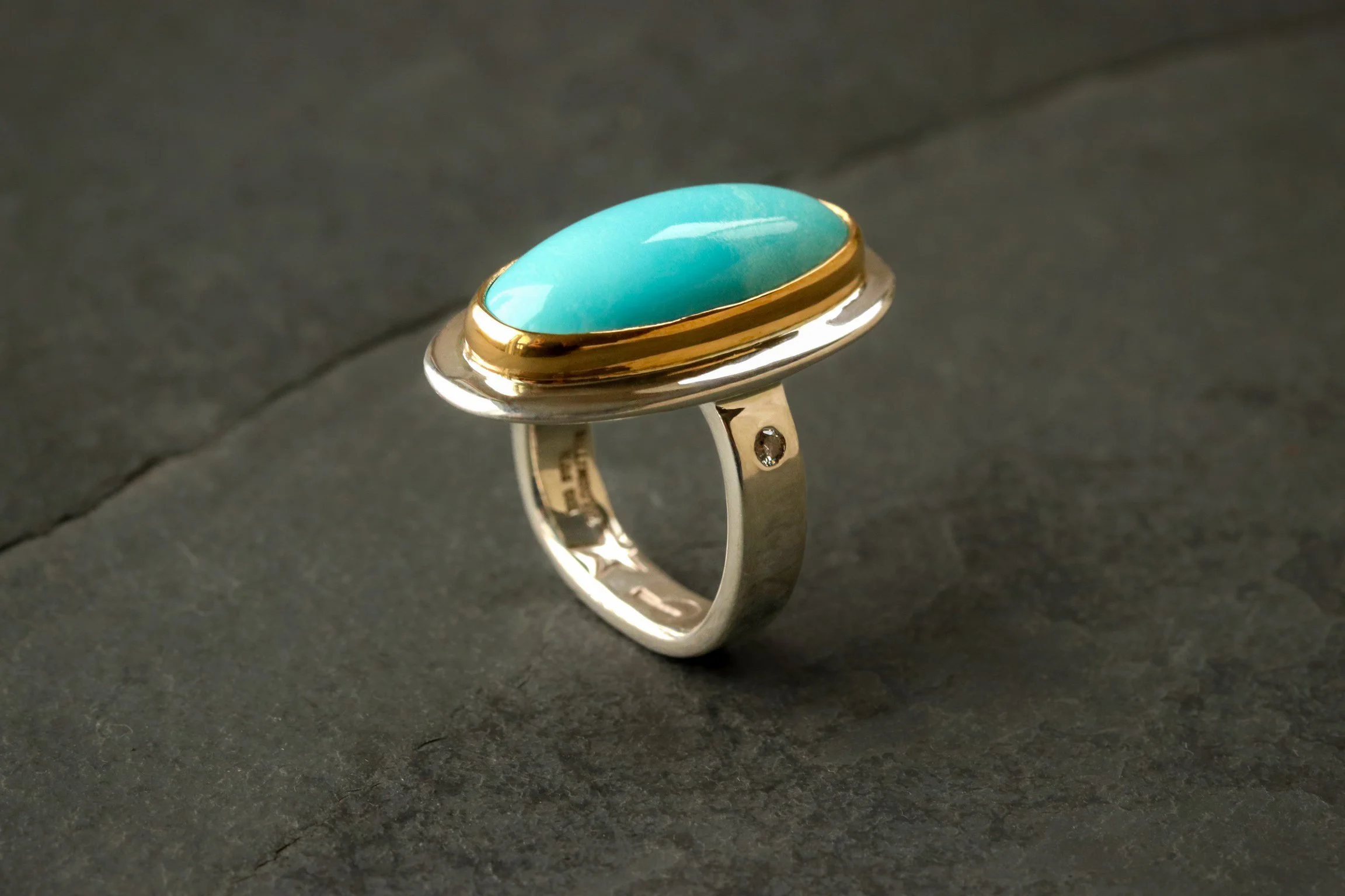 Sleeping Beauty Classic Ring in 22k & Silver