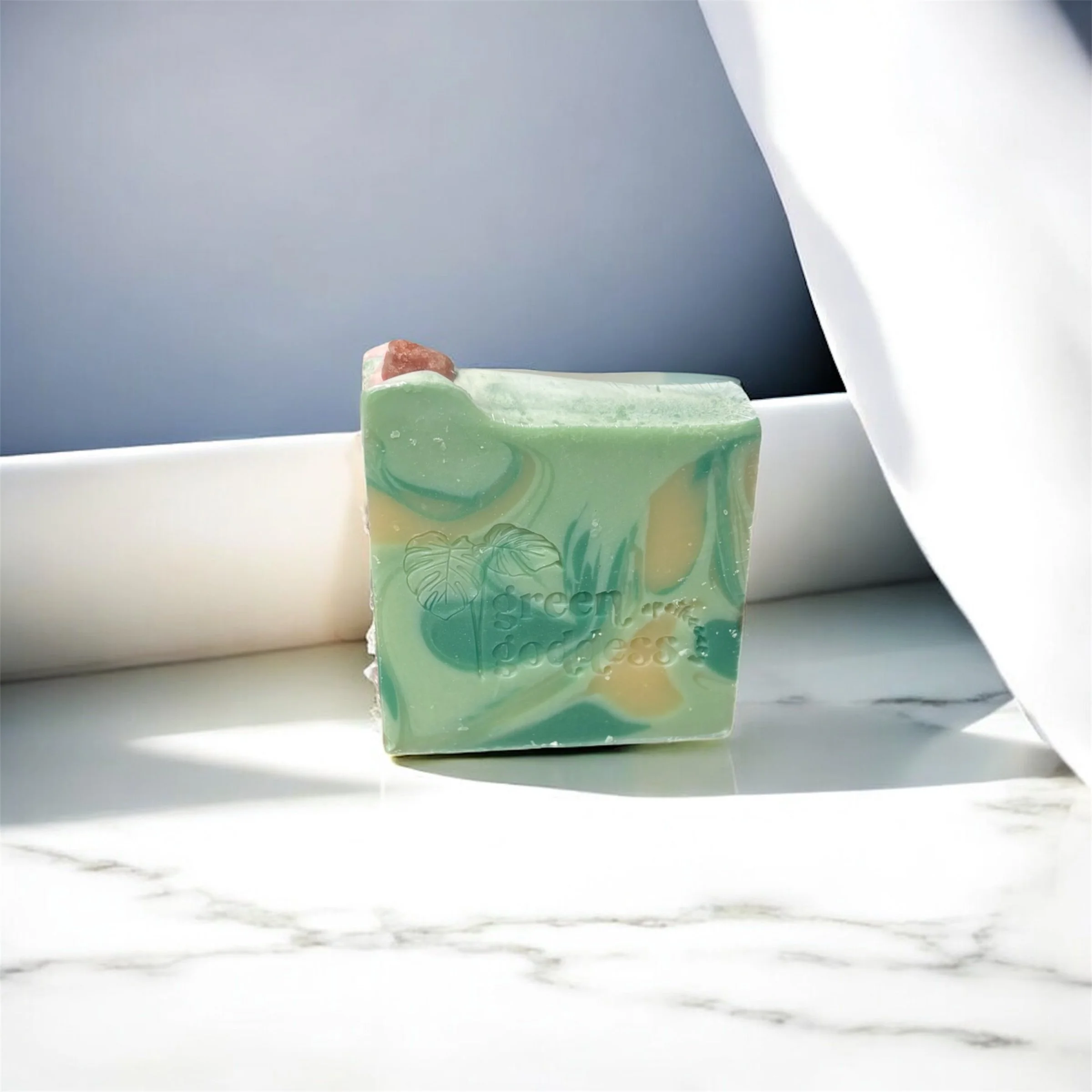 Cedar-Eucalyptus Bar