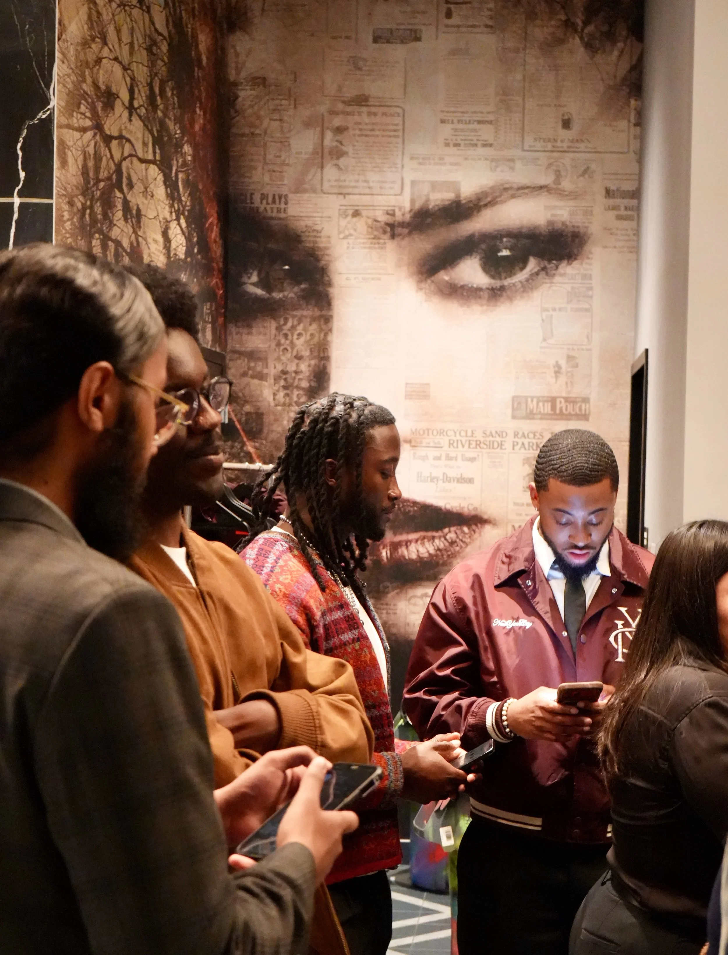 Some snippets from our the Art of Connection the Gala ft @wearegardenboys 

What a night we had! We are still not over it.  We got together to celebrate artists and share experiences and good talks, we put in our best outfits and roamed our gallery c