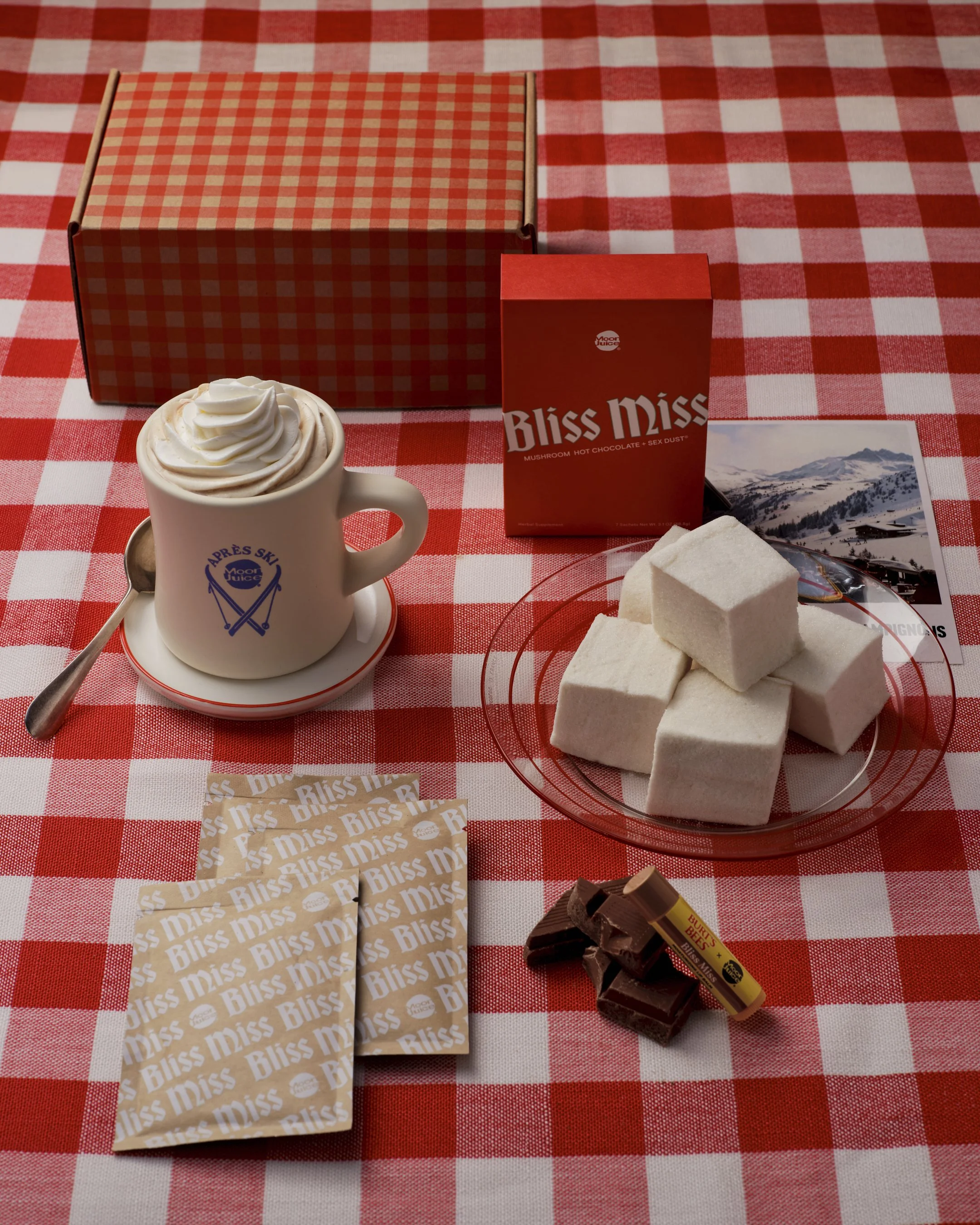 0637_MoonJuiceBlissMiss__SHOT06_0375 copy.jpg