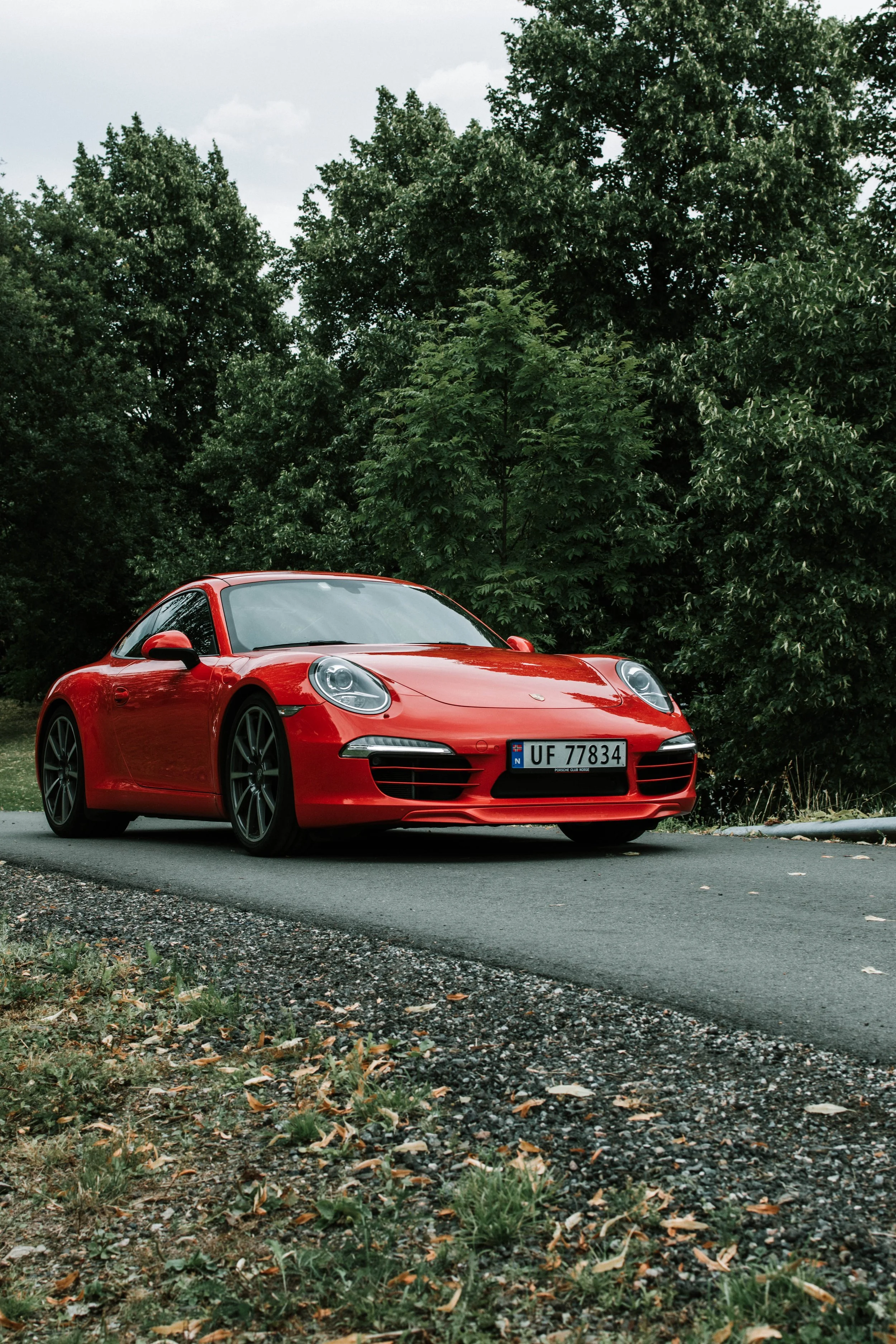 2026-08-09-porsche-touring-2.jpg