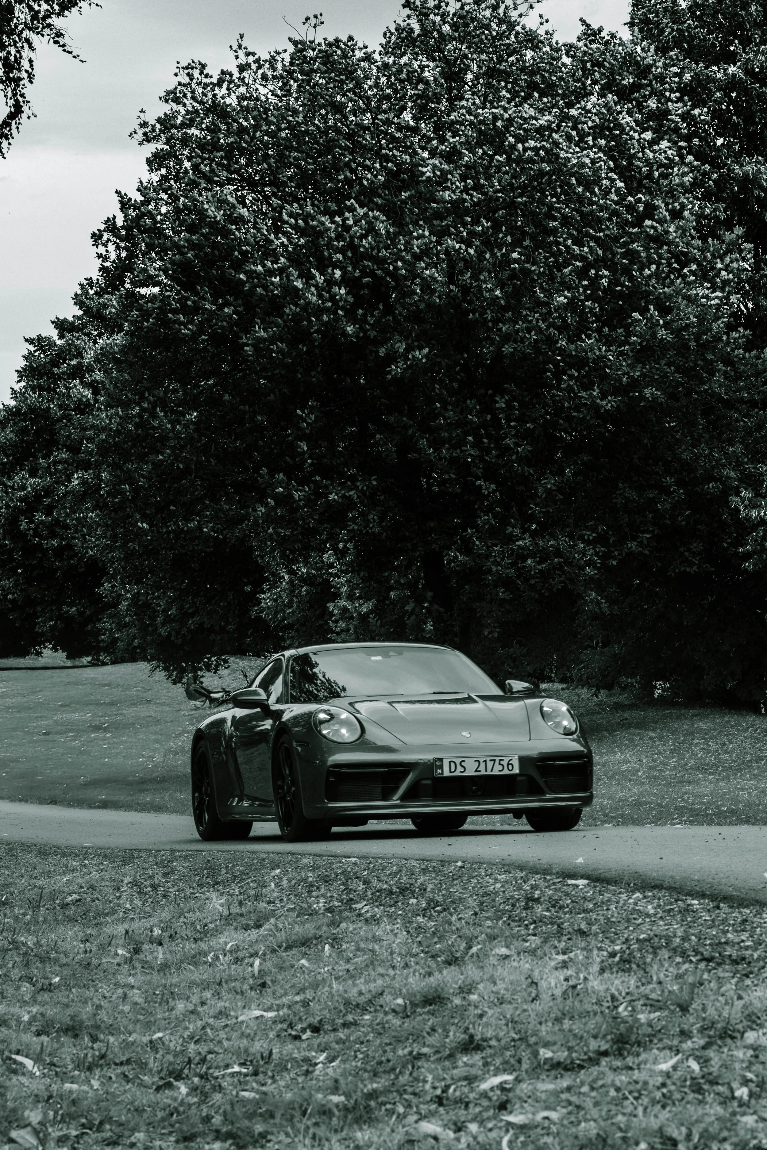 2026-08-09-porsche-touring-7.jpg