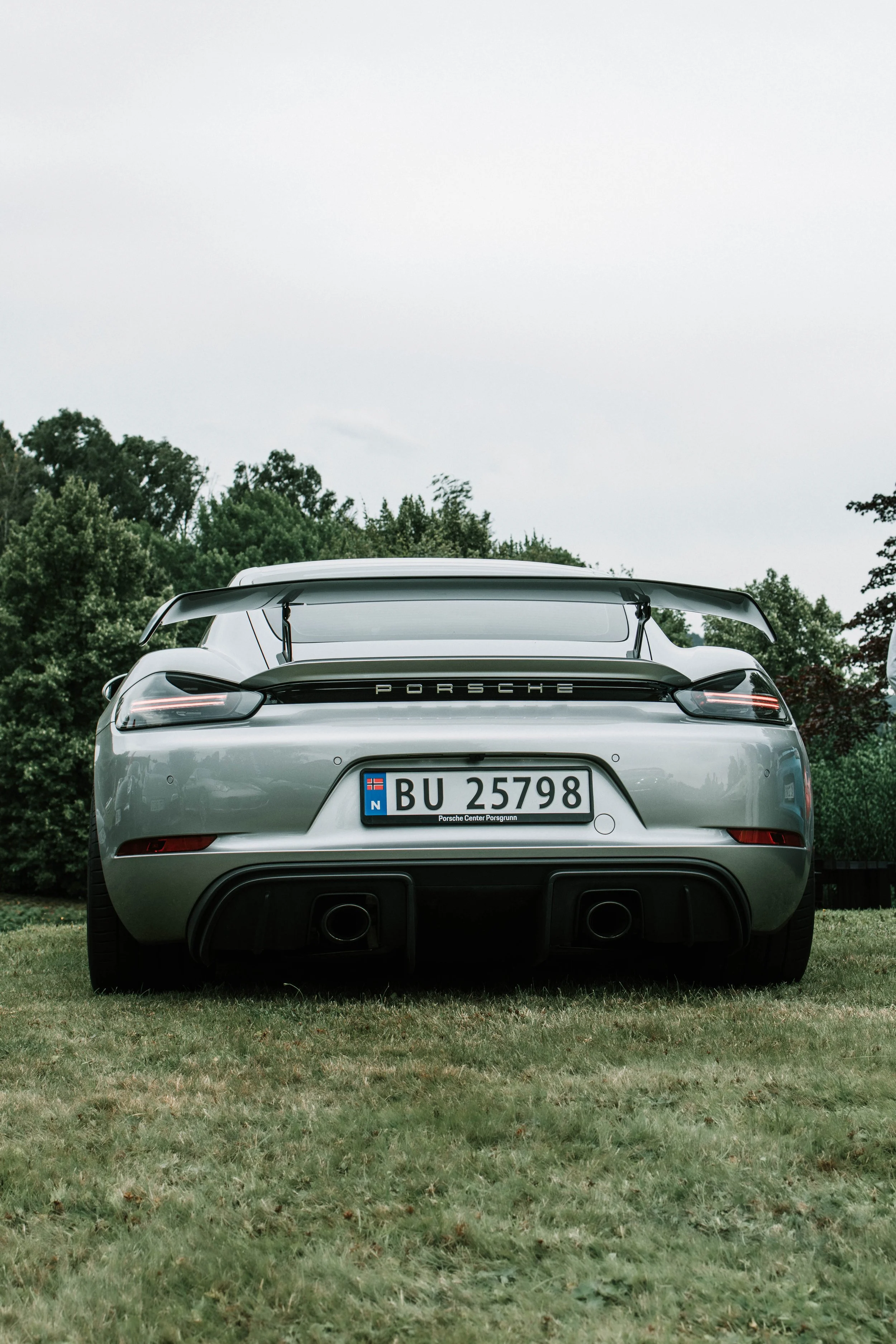 2026-08-09-porsche-touring-11.jpg