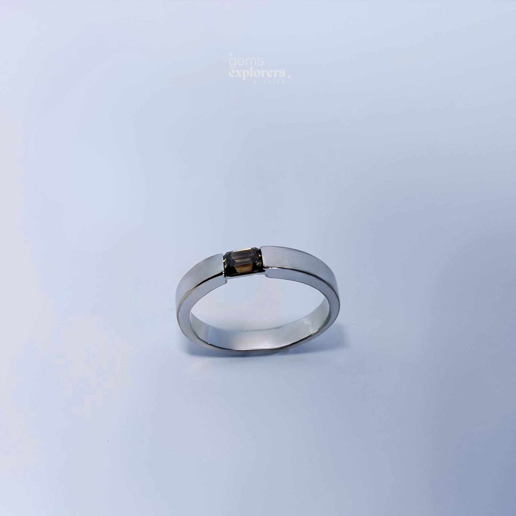 ECHØ Presence ring with 0.60 ct natural Fancy Deep Yellowish Brown diamond