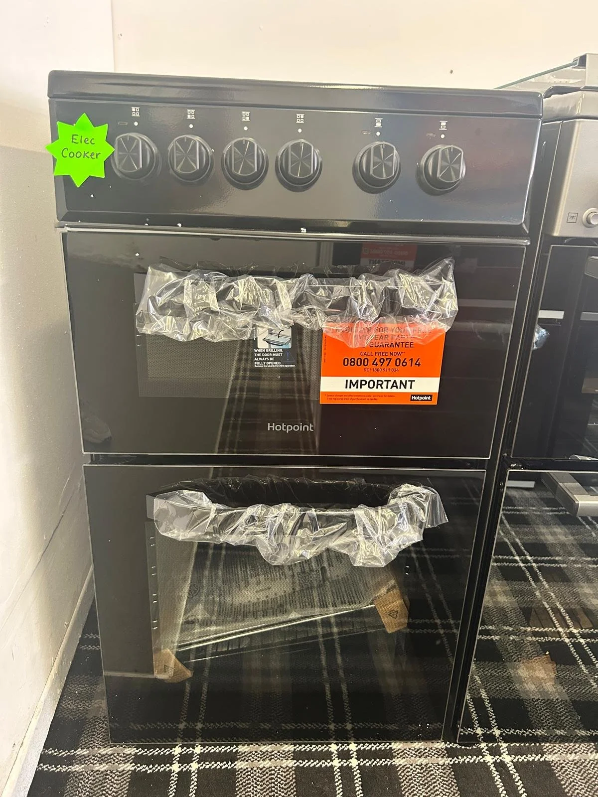 HOTPOINT HTE5VCB 50cm Electric Ceramic Cooker - Black