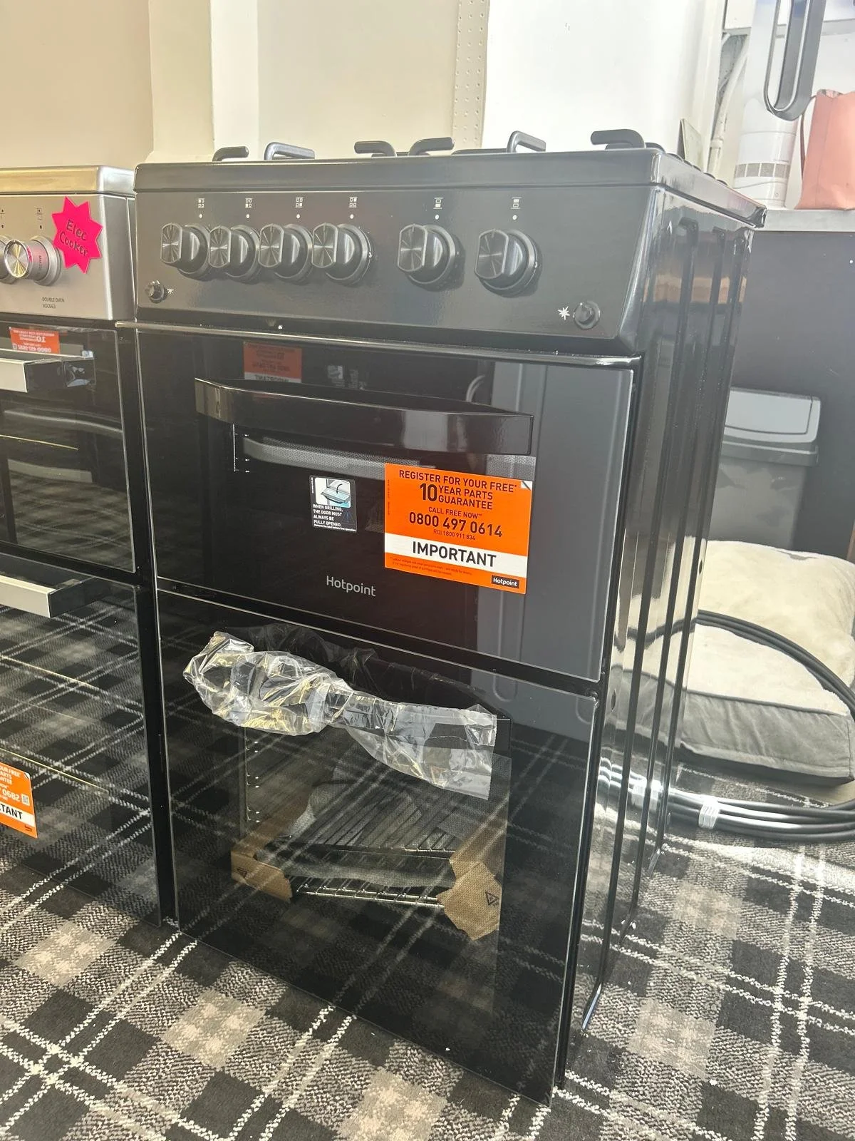 HOTPOINT HTG5GCB 50cm Gas Cooker - Black
