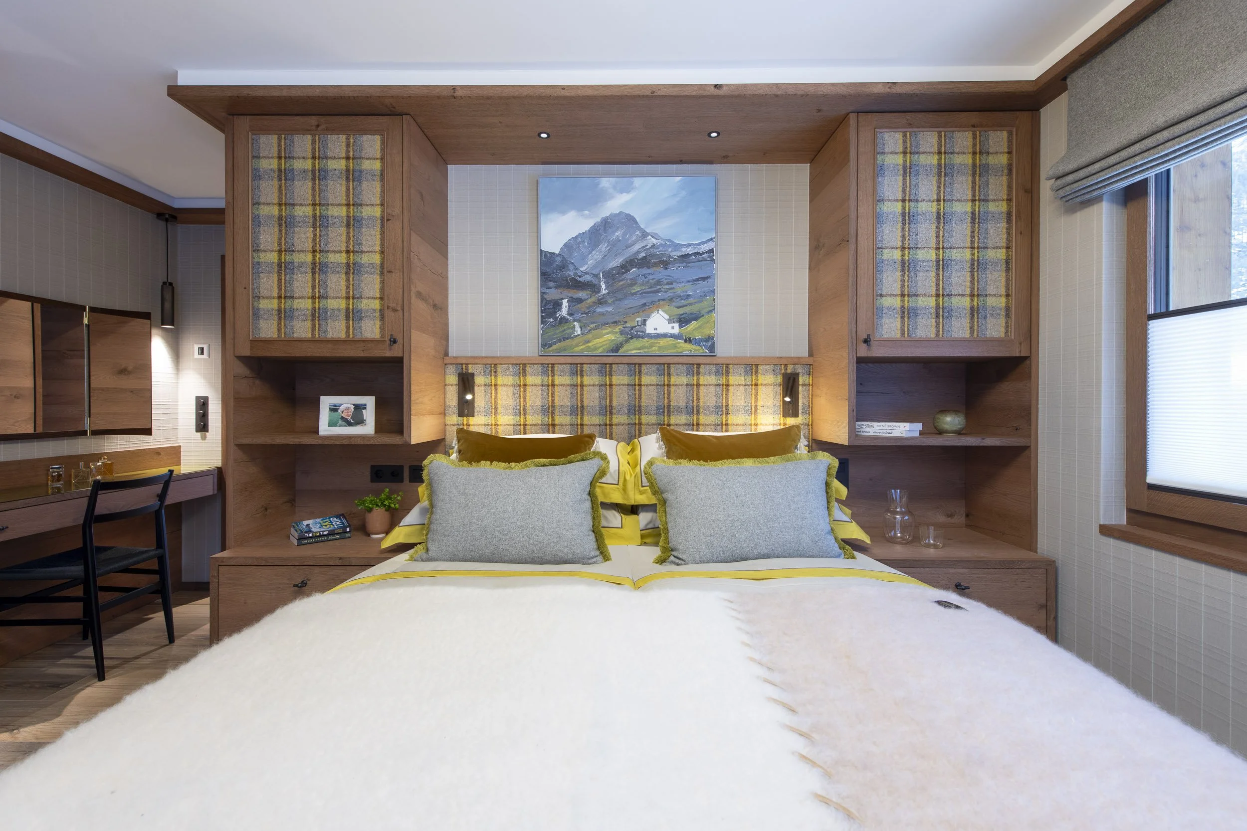 Claudia Dorsch | Peak View | Chalet Designer | Luxury Interior Design StudioDSC_5277.jpg