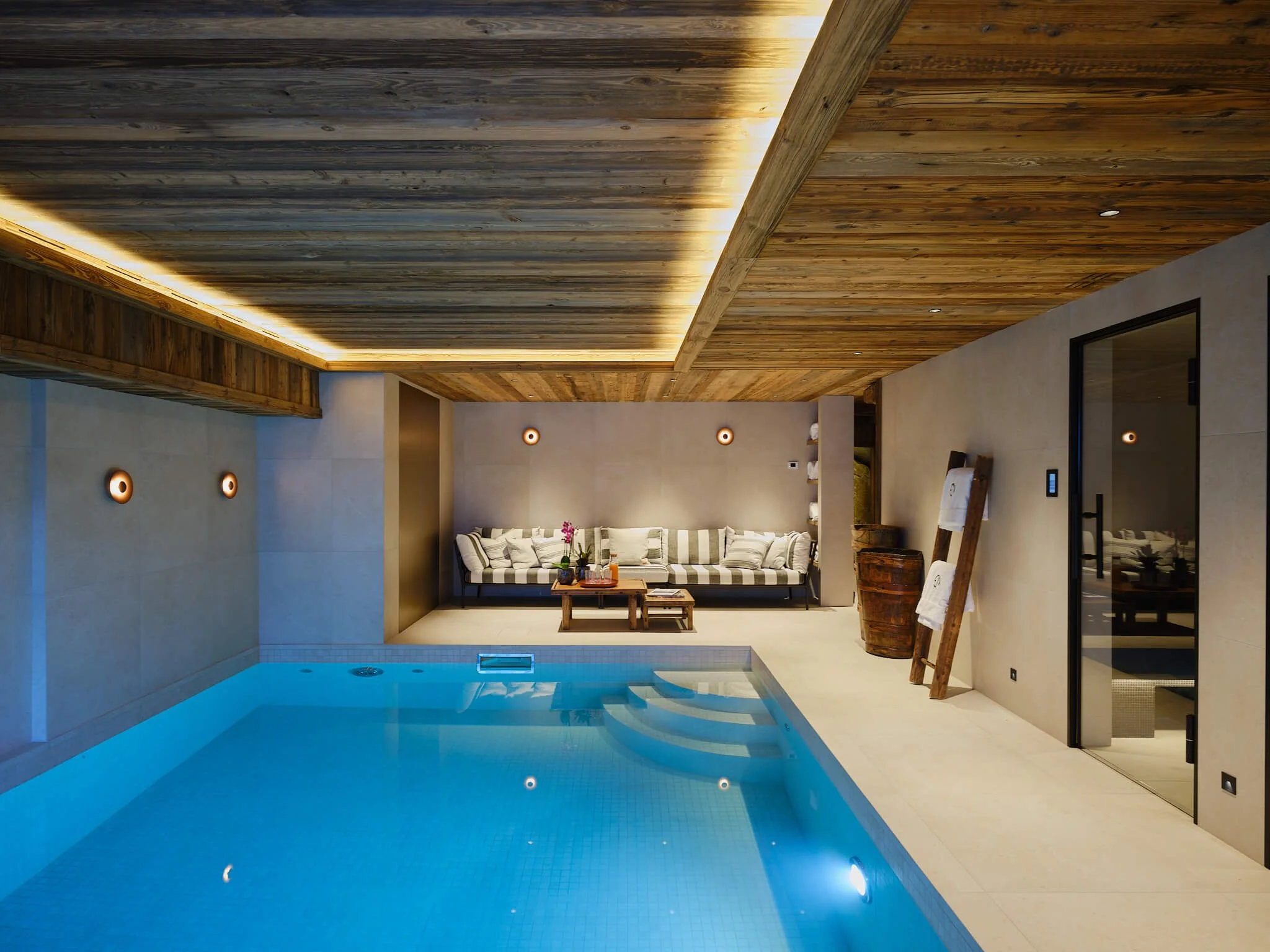 19 POOL SPA (8).jpg