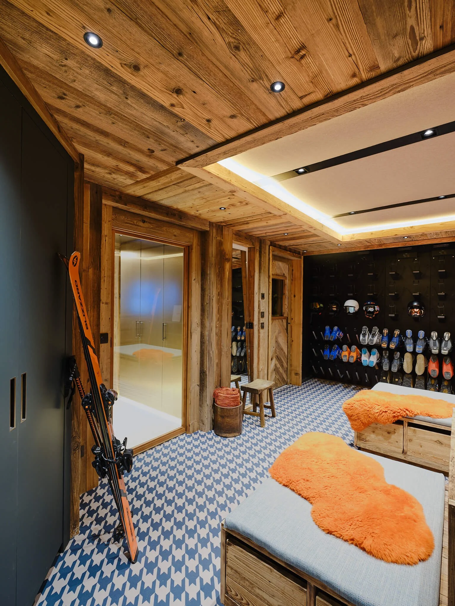 05 SKIROOM (16).jpg