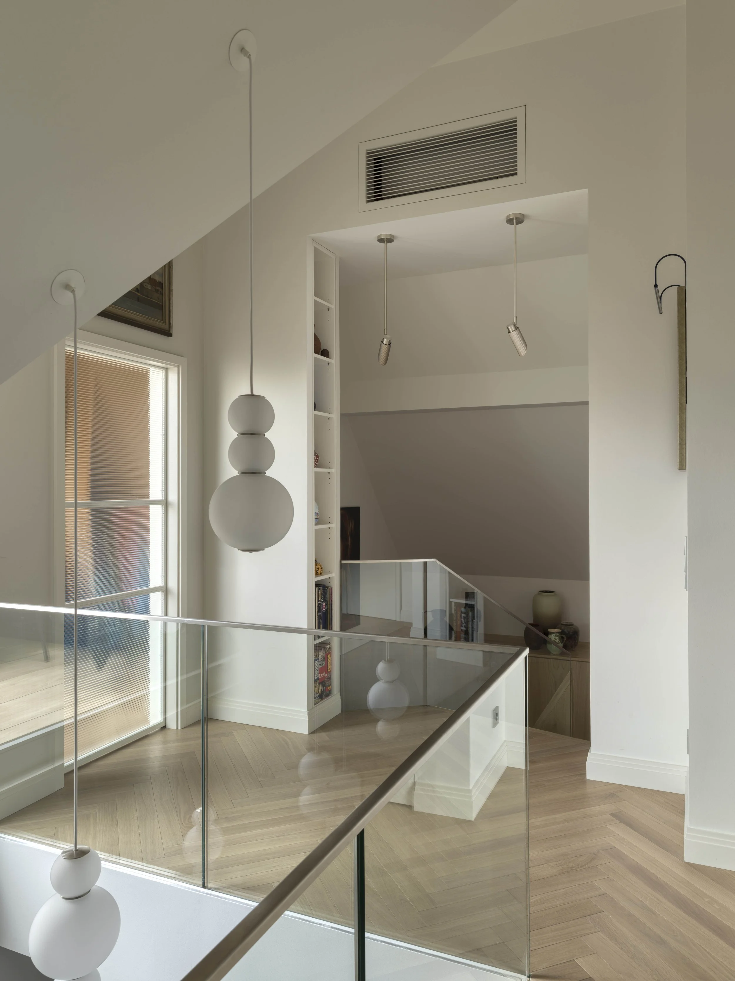 Claudia Dorsch | Frankfurt City Apartment Design | Above The Roofline | Luxury Interior Design StudioClaudia_ID_Frankfurt_054_hires.jpg