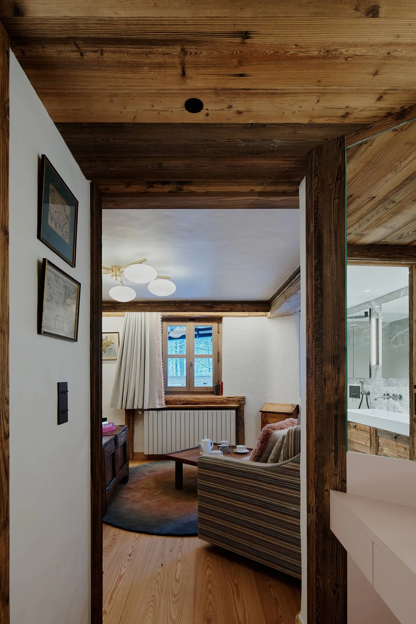 12 BEDROOM 02 (6).jpg