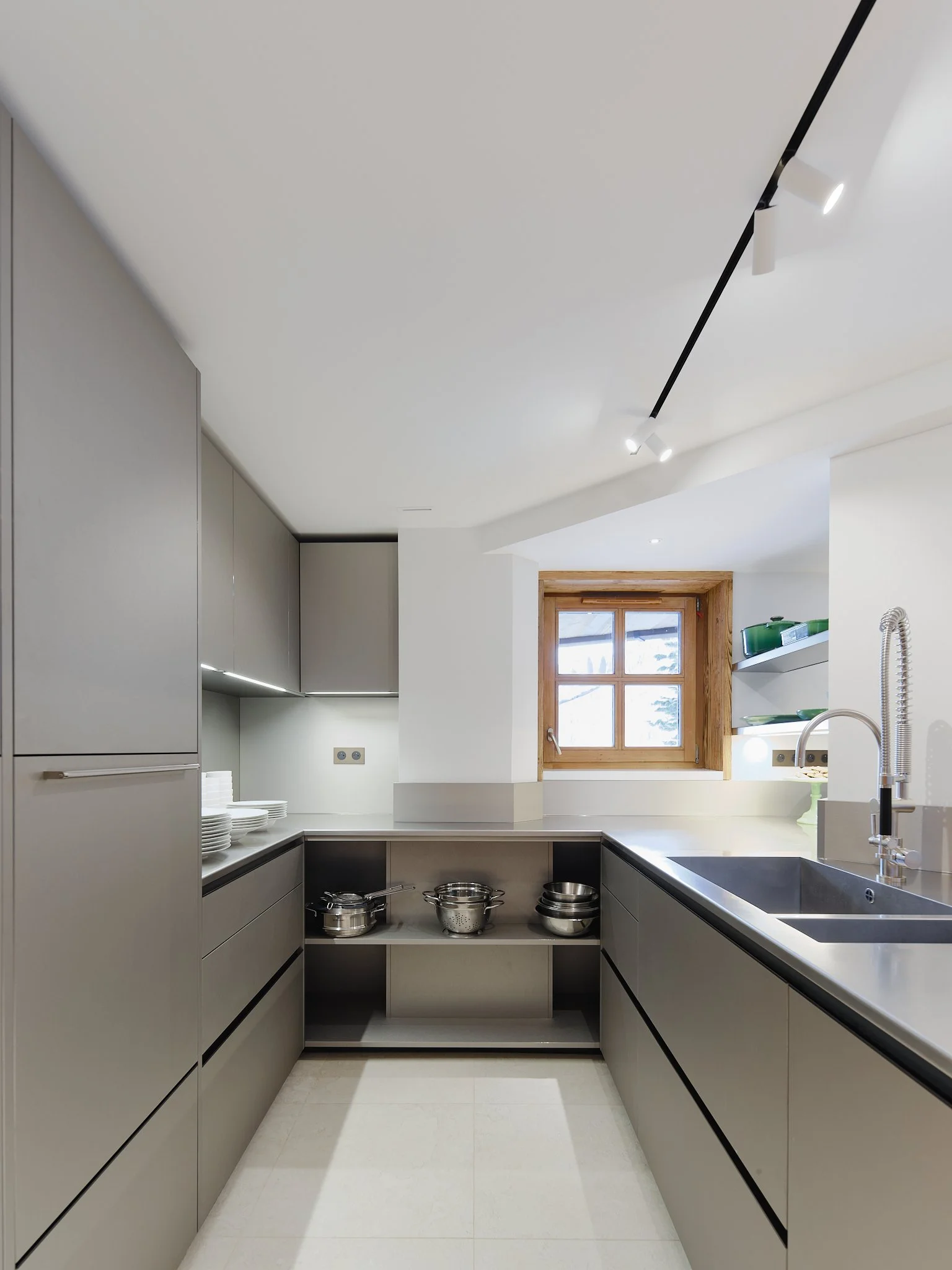 Claudia Dorsch_Mountain Calling Project_Interior Designer London (3).jpg