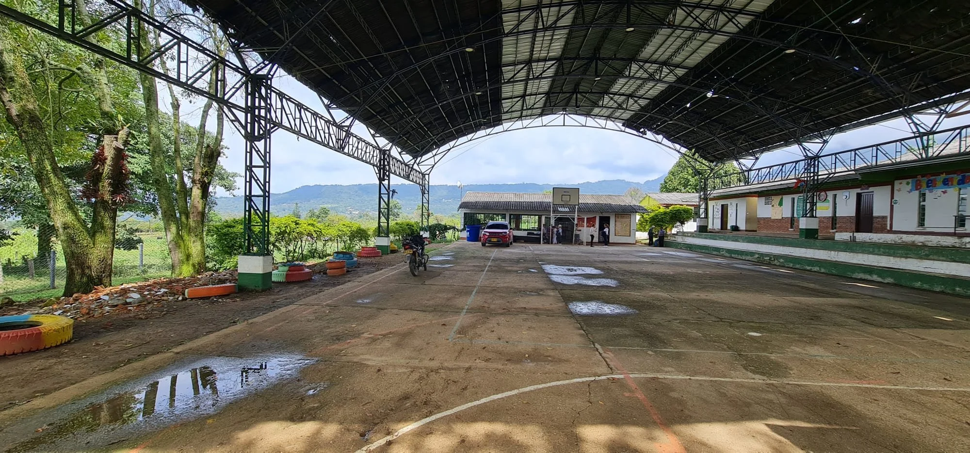 Small rural school in mountains of Cundinamarca Colombia supported by Seeds for a Better World nonprofit