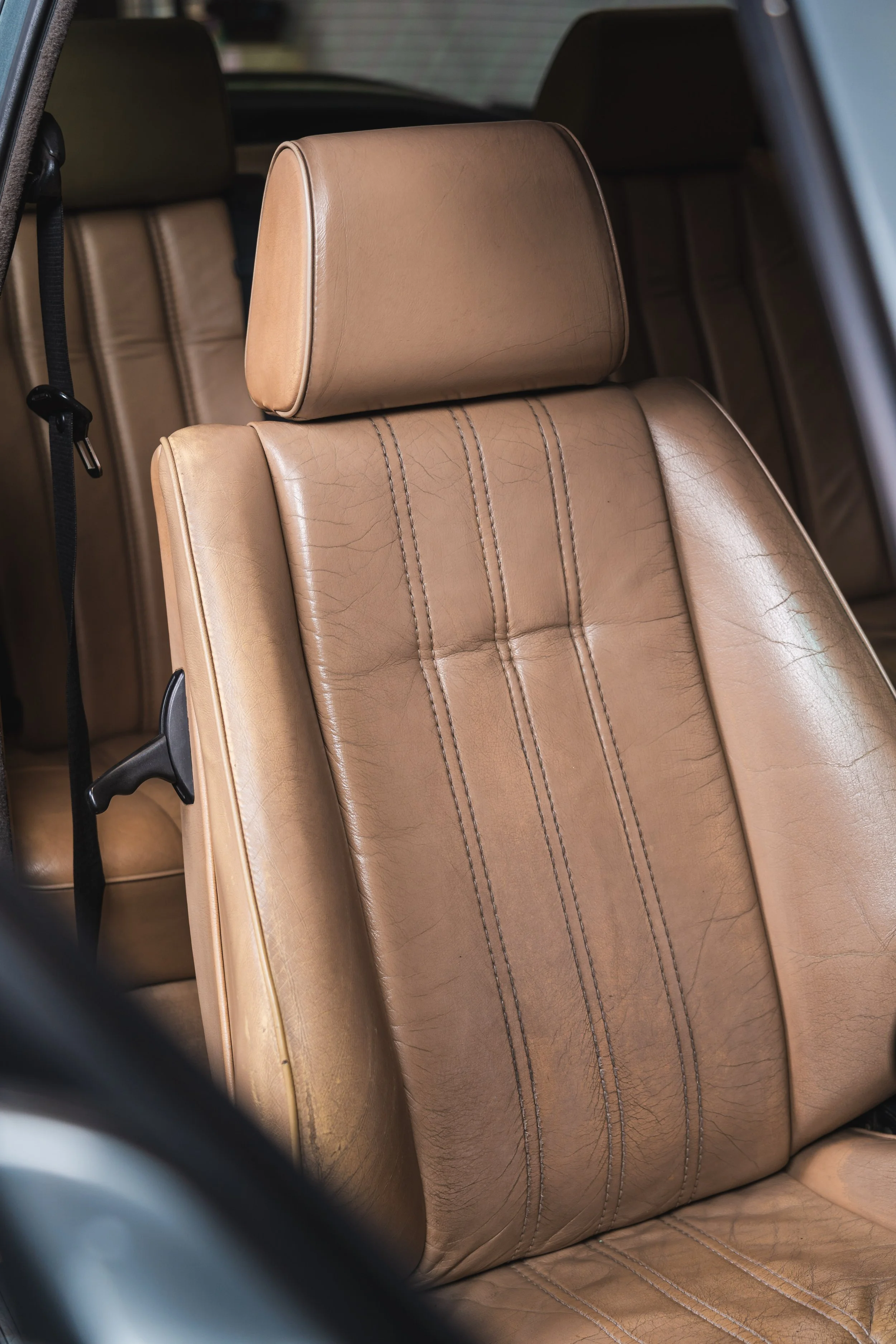 BMW-E30-325i-17.jpg