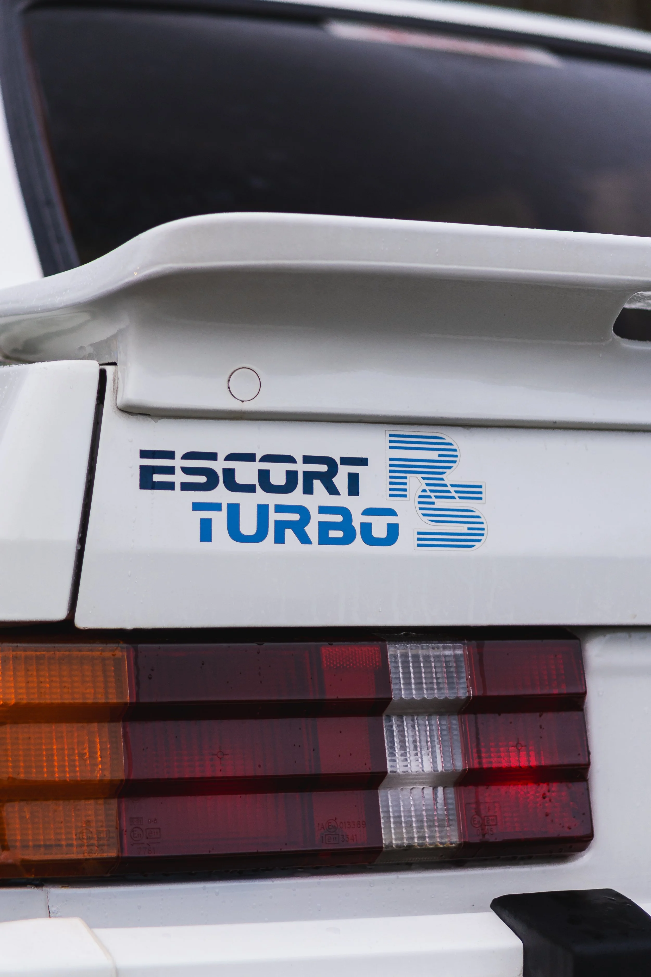 Ford-Escort-RS-Turbo-Series-1-White-34.jpg