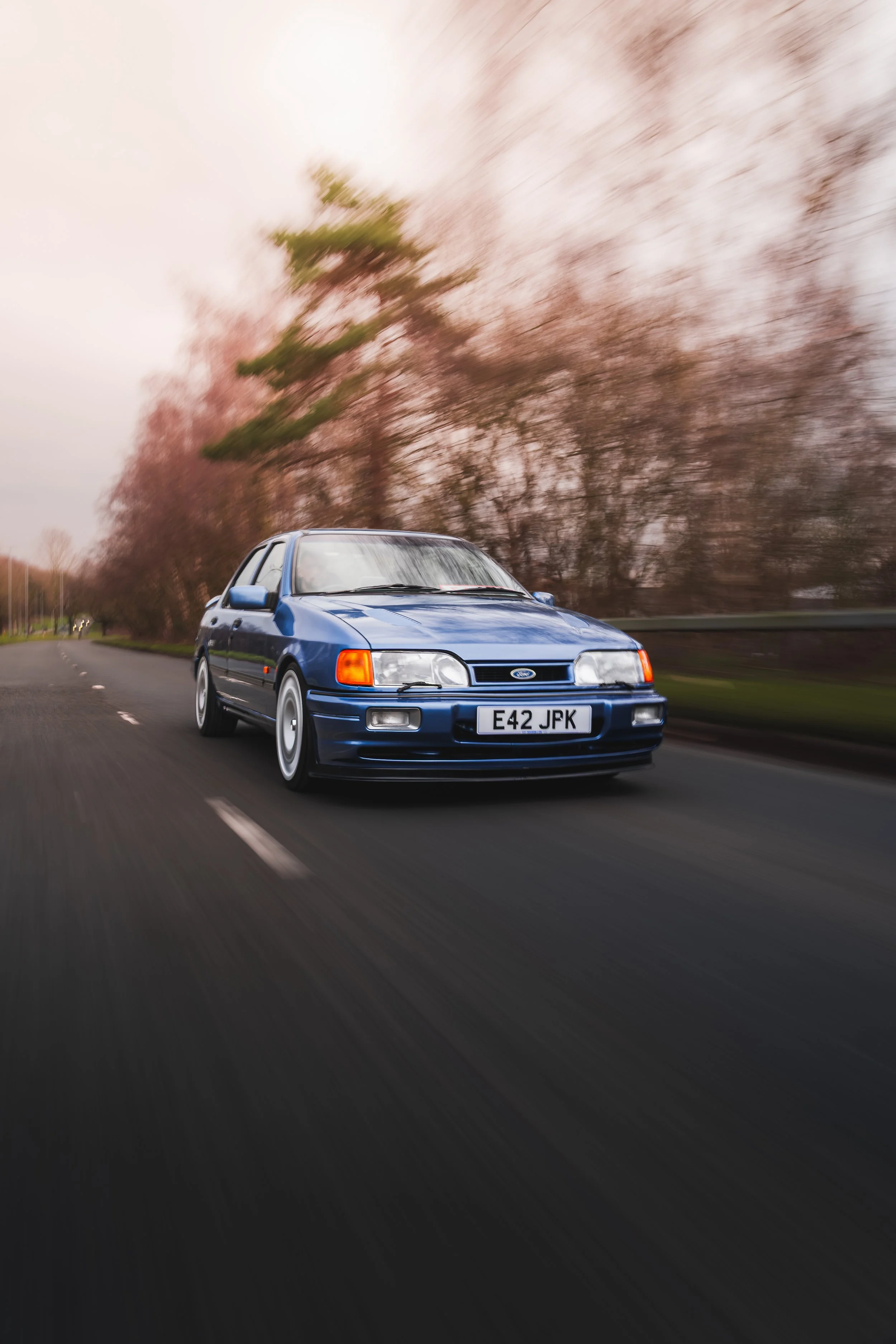 Ford-Sierra-Sapphire-RS-Cosworth-Crystal-Blue_Rollers-1.jpg