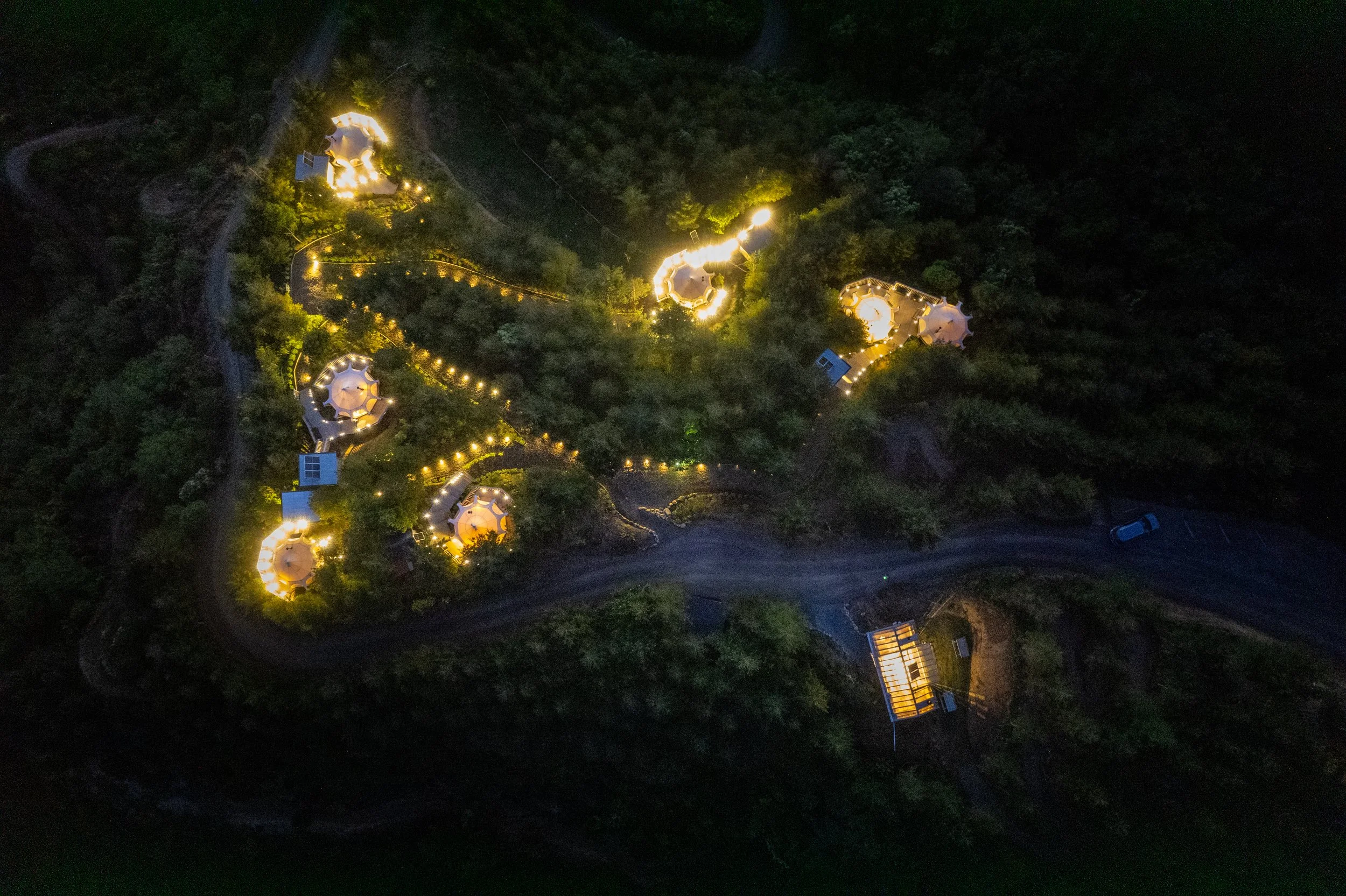 yarn_dirtfarm_glamping_drone-04.jpg