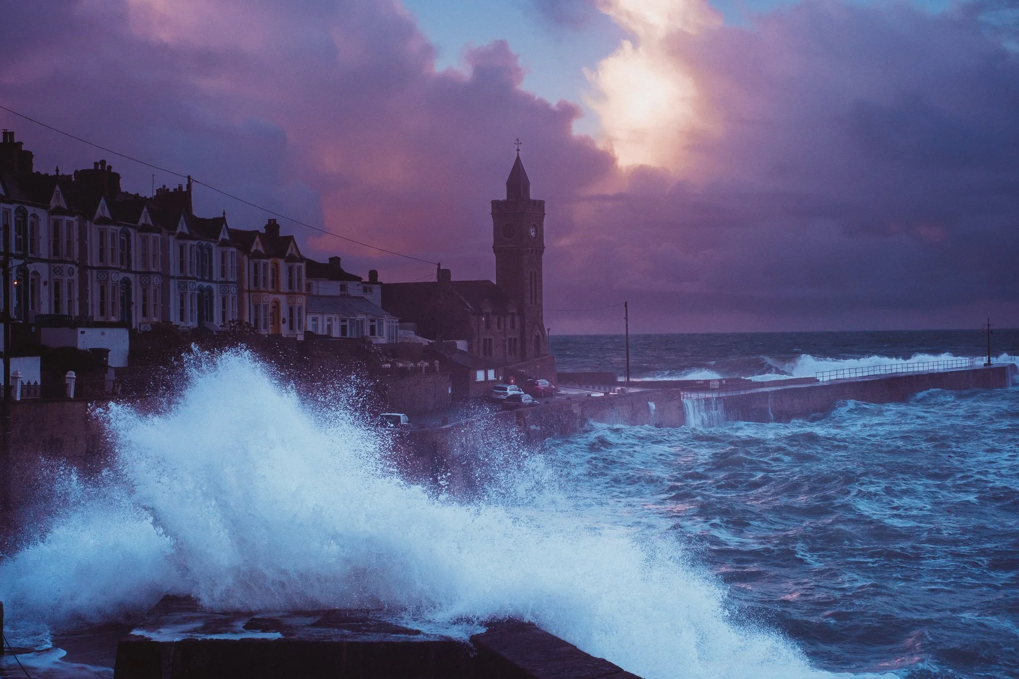 Golden Waves Porthleven