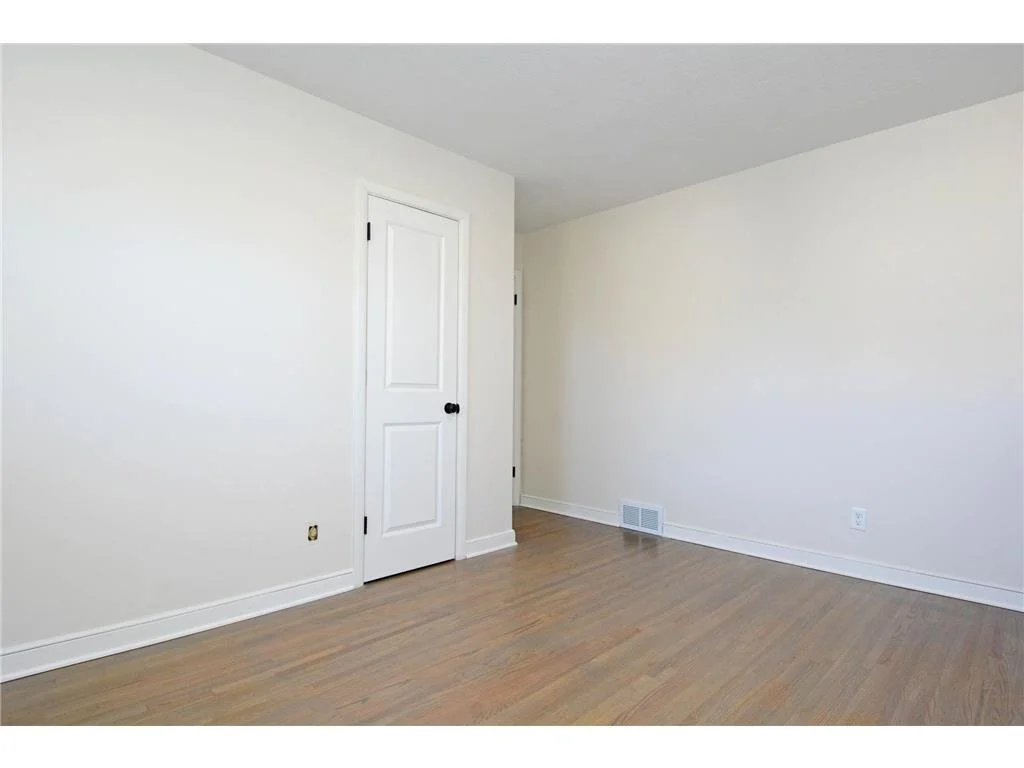 Room2.jpeg