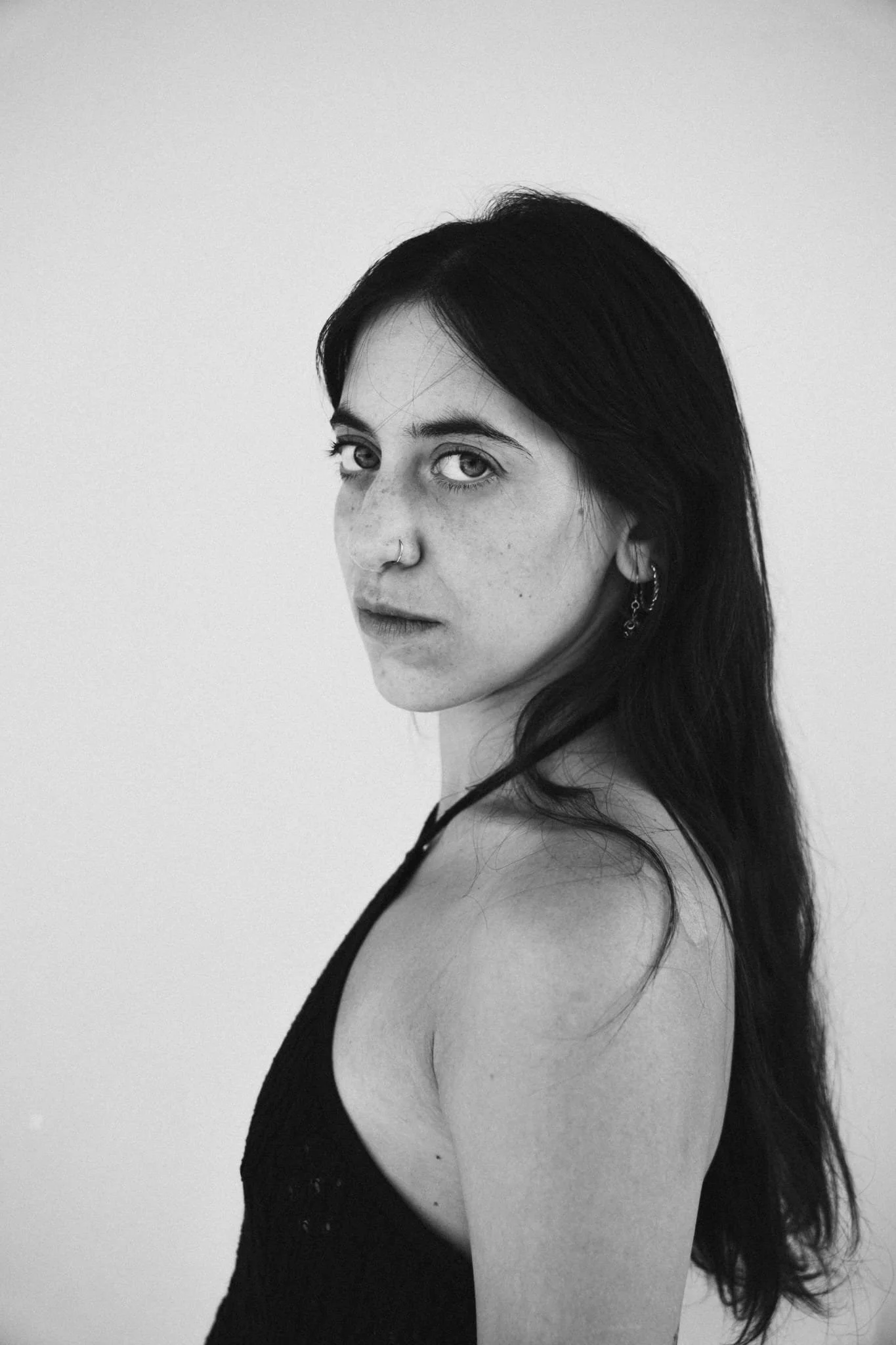 Biography - Chiara Mura, Ugly Movers *_+