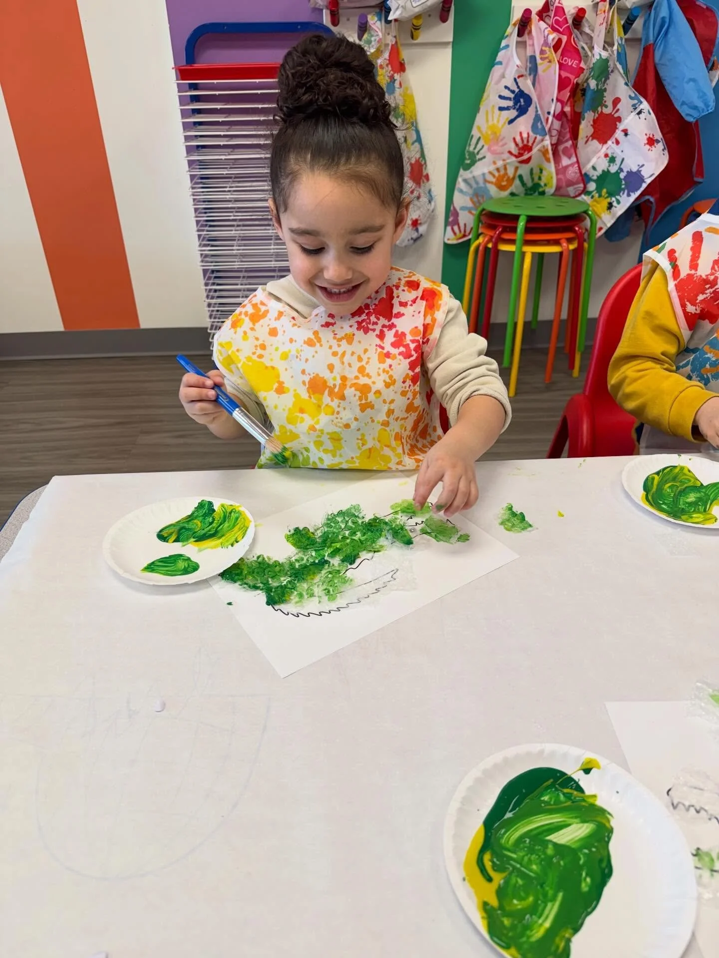 Snap! Snap! 🐊

Our Zoo theme is in full swing (or should we say full snap?), and we&rsquo;ve been busy exploring texture with some very scaly friends!

It&rsquo;s so much fun to see how different age groups tackle the same project:

-Mini Doodlers e