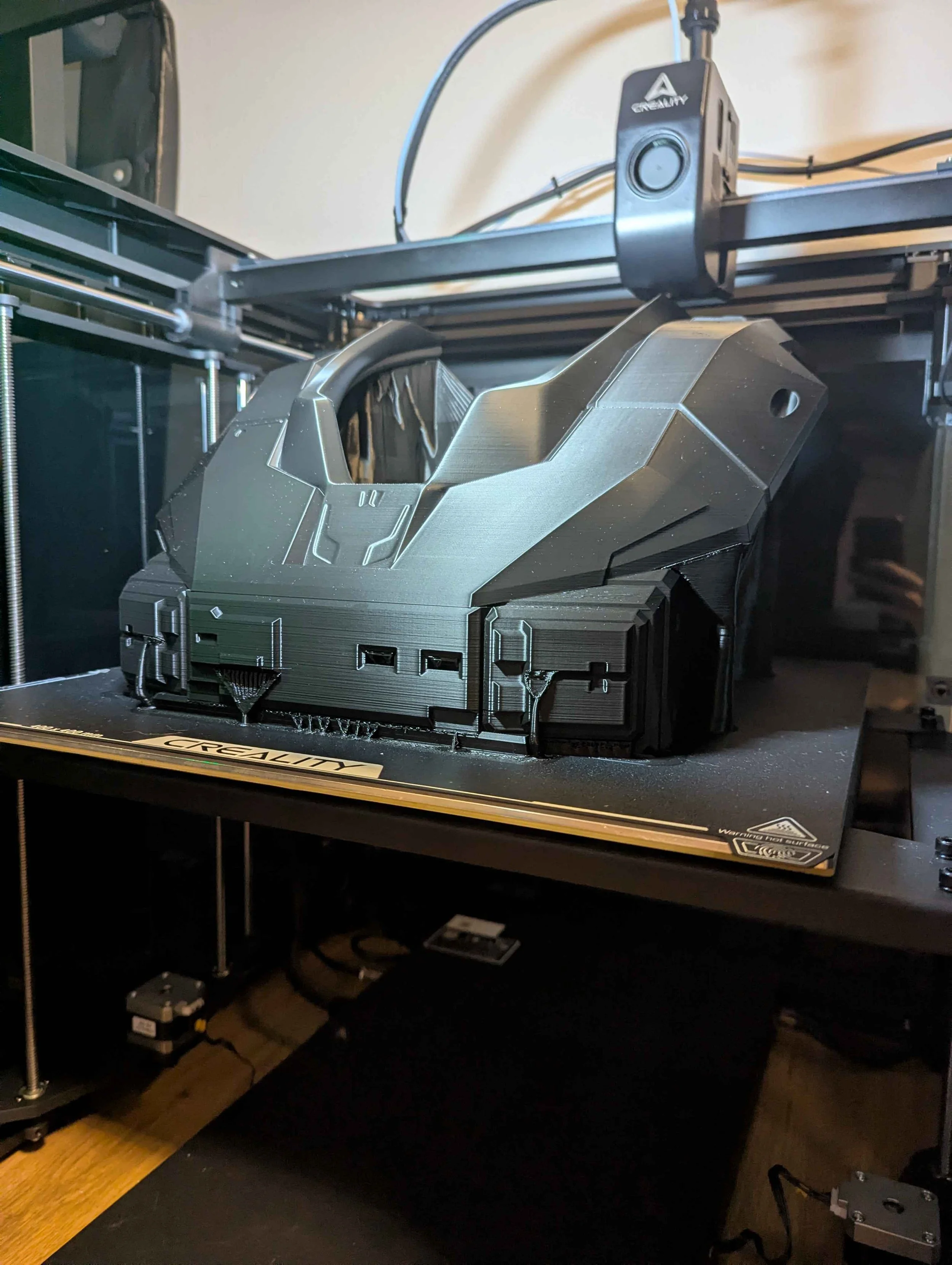 3D-gedruckter Auto-Prototyp auf 3D-Druckplattform