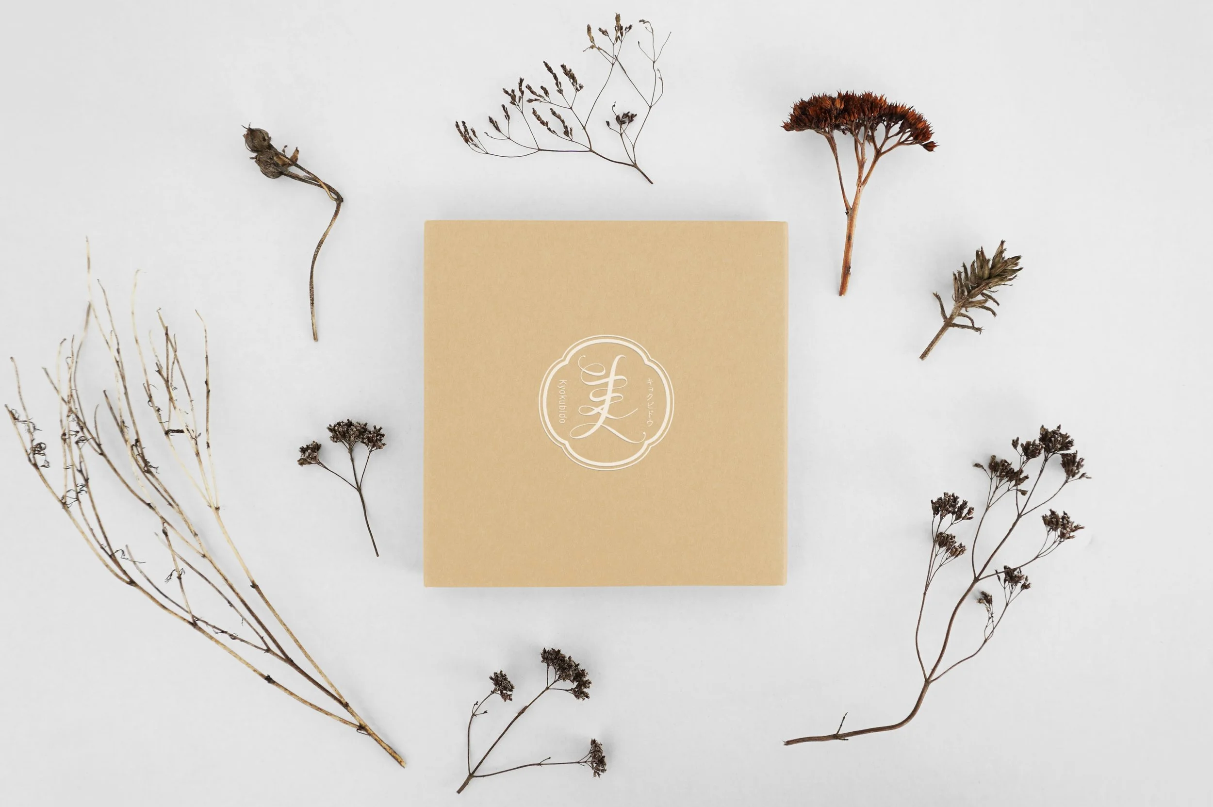 旭美堂_Box PSD Mockup.jpg