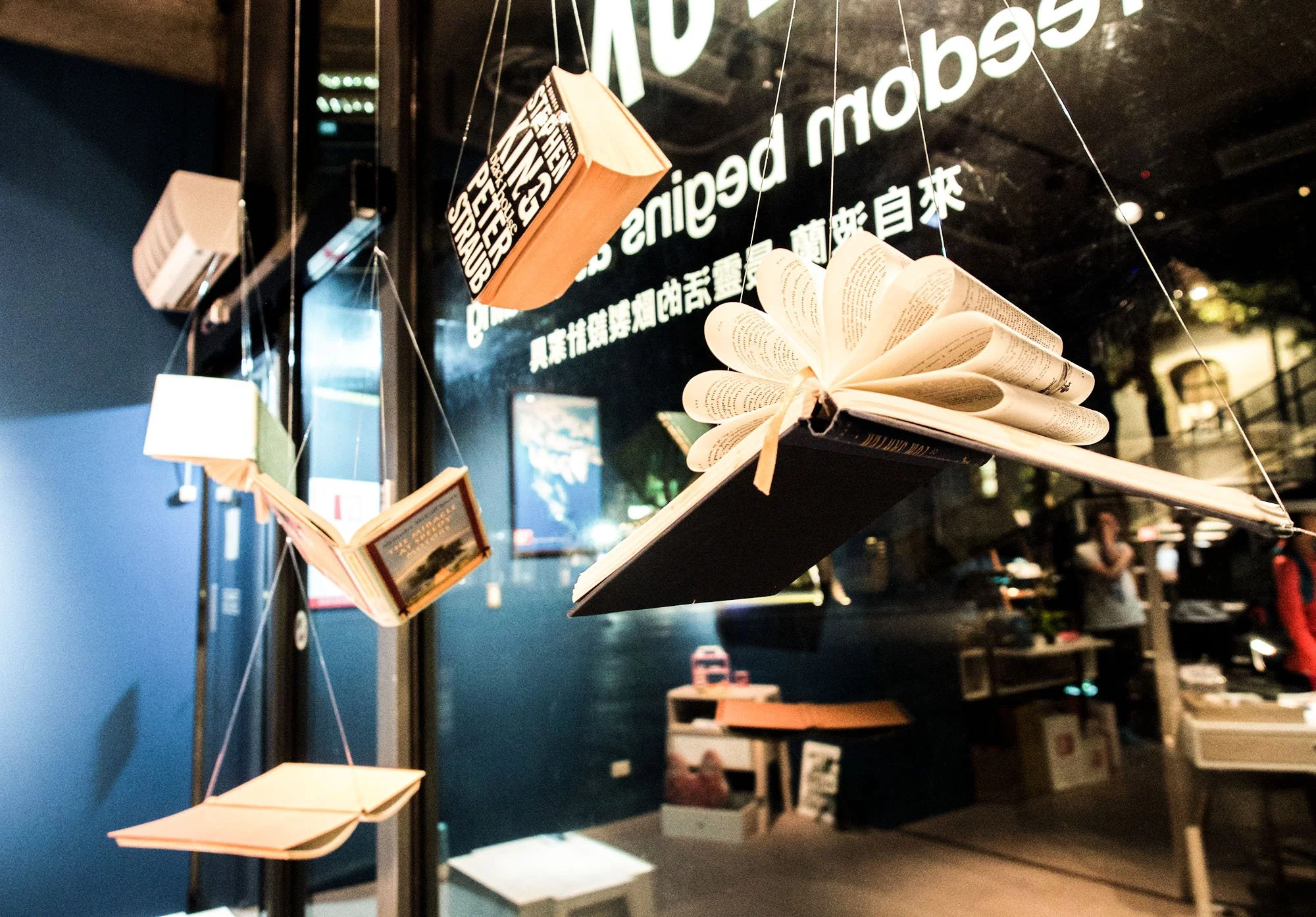 VOX Furniture POP UP Store