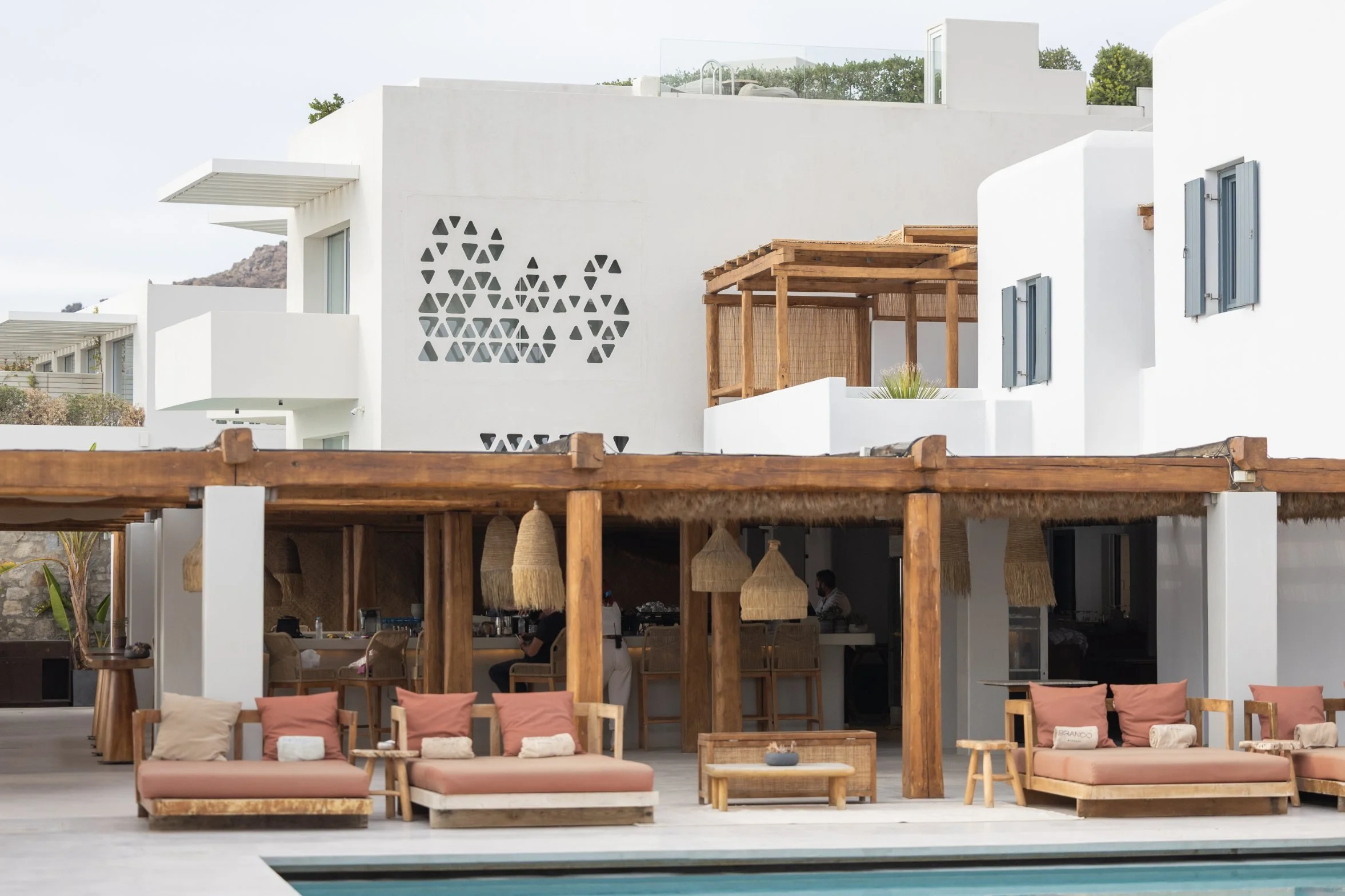 20-branco-mykonos-anniversary.jpg