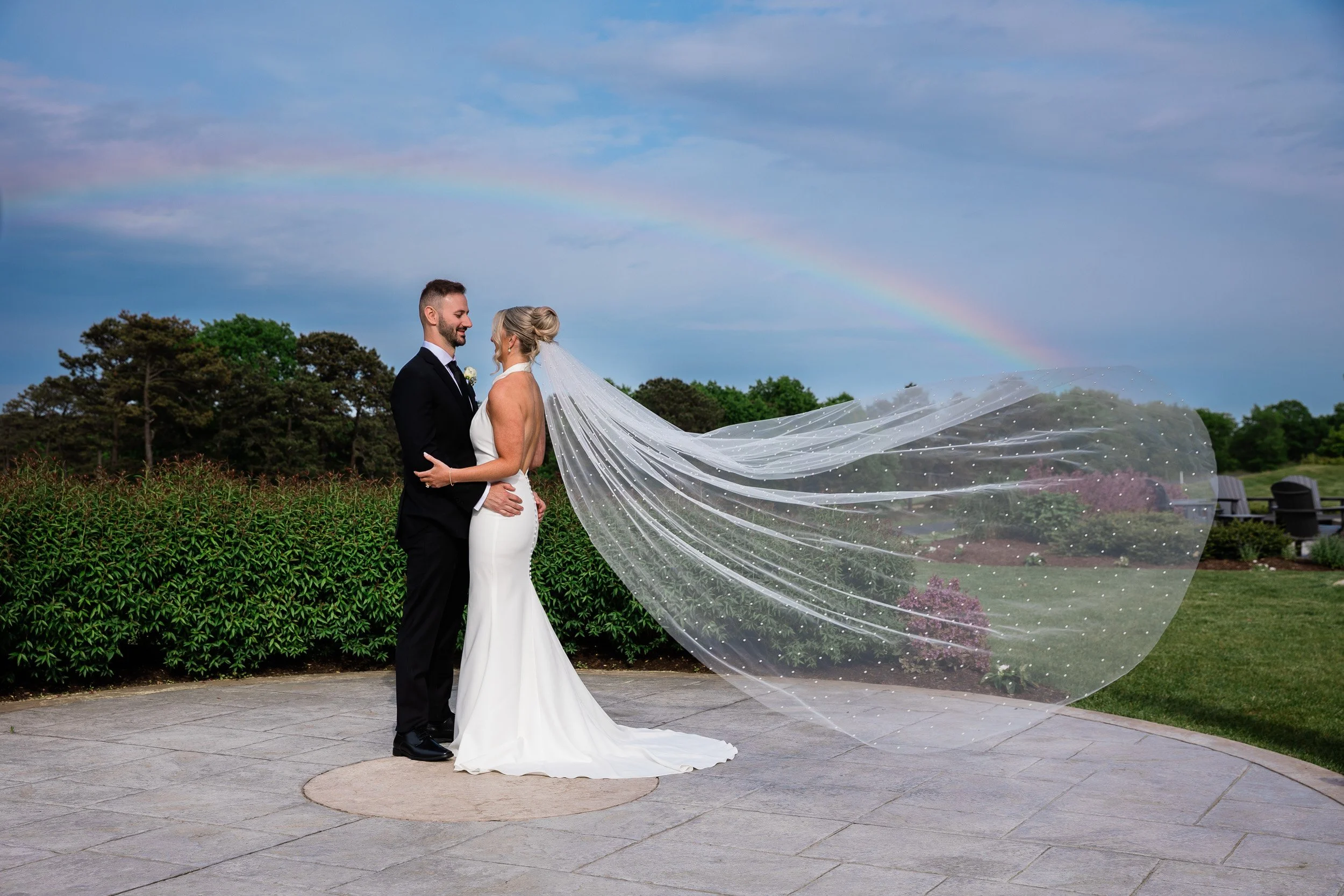 What's the Difference Between an Independent Photographer and a Photography Studio?