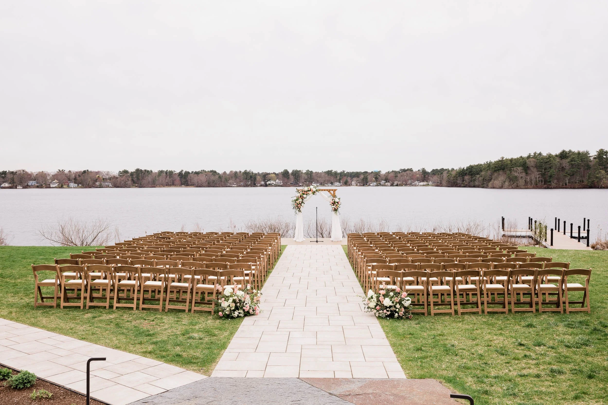 the-lakehouse-halifax-ma-wedding-valerie-doug-0041.jpg
