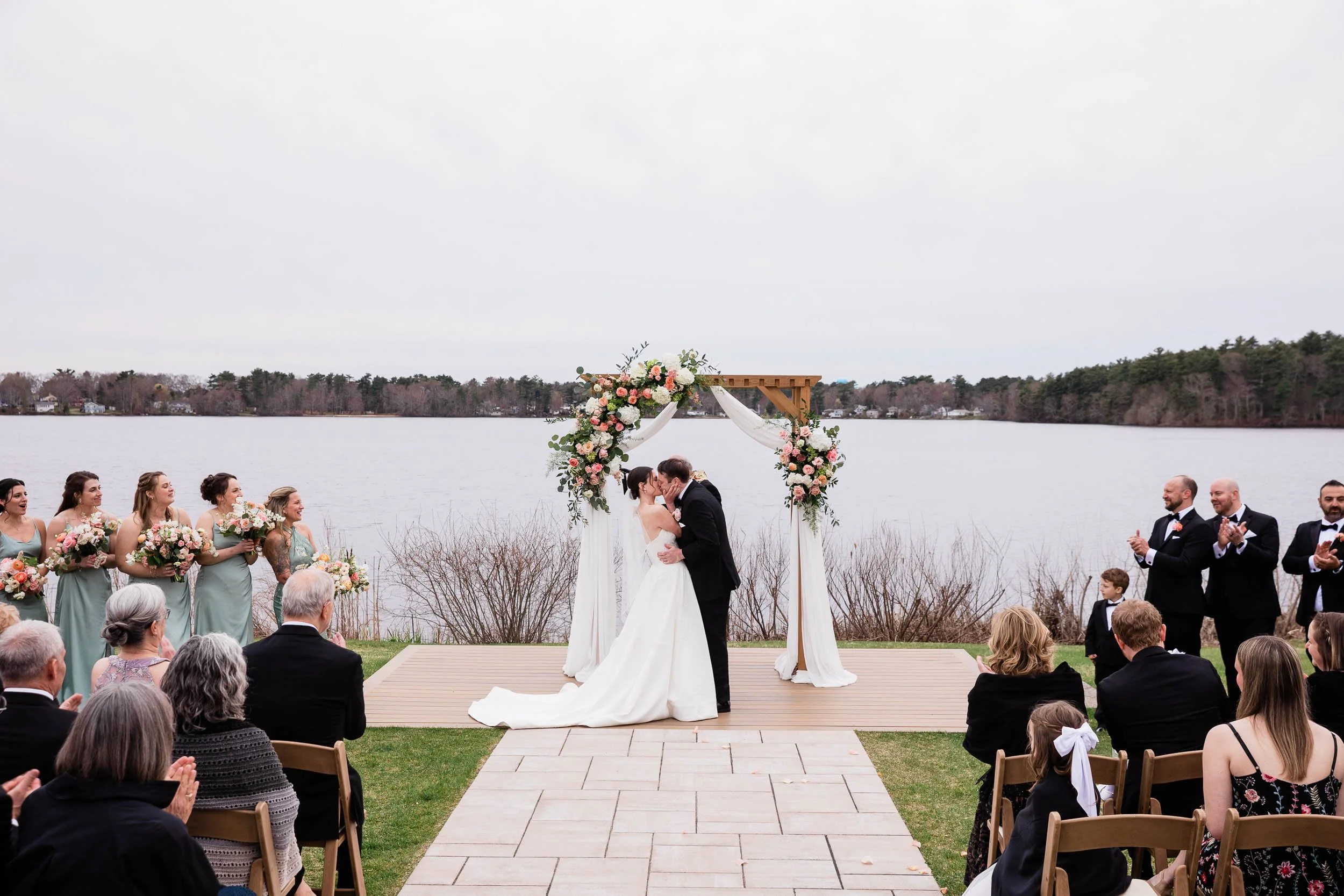 the-lakehouse-halifax-ma-wedding-valerie-doug-0056.jpg